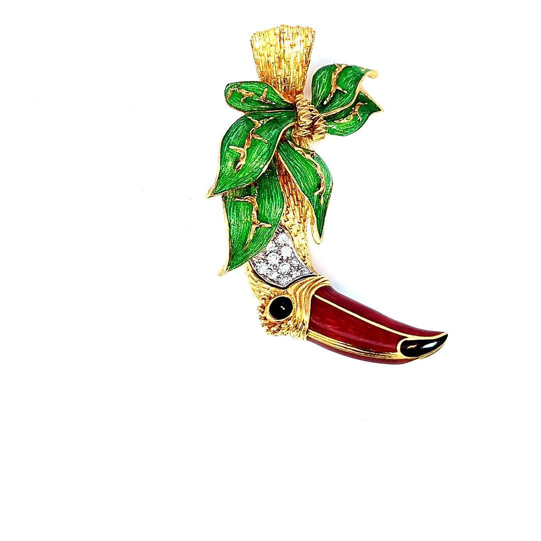 Women's Toucan Diamond and Enamel Vintage 1950s Pin 18K Gold For Sale