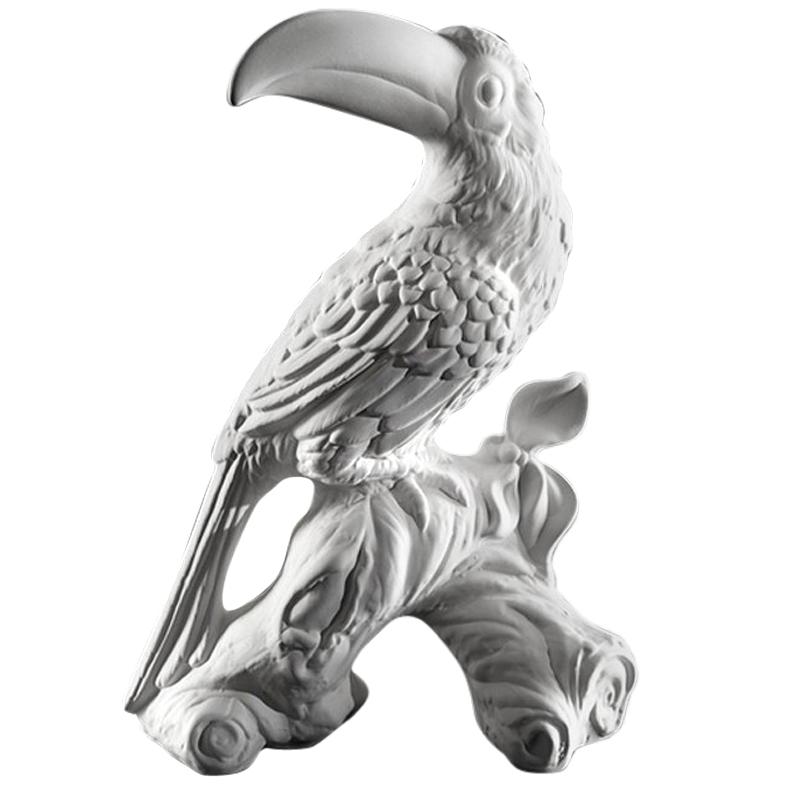Sculpture toucan en céramique blanche en vente