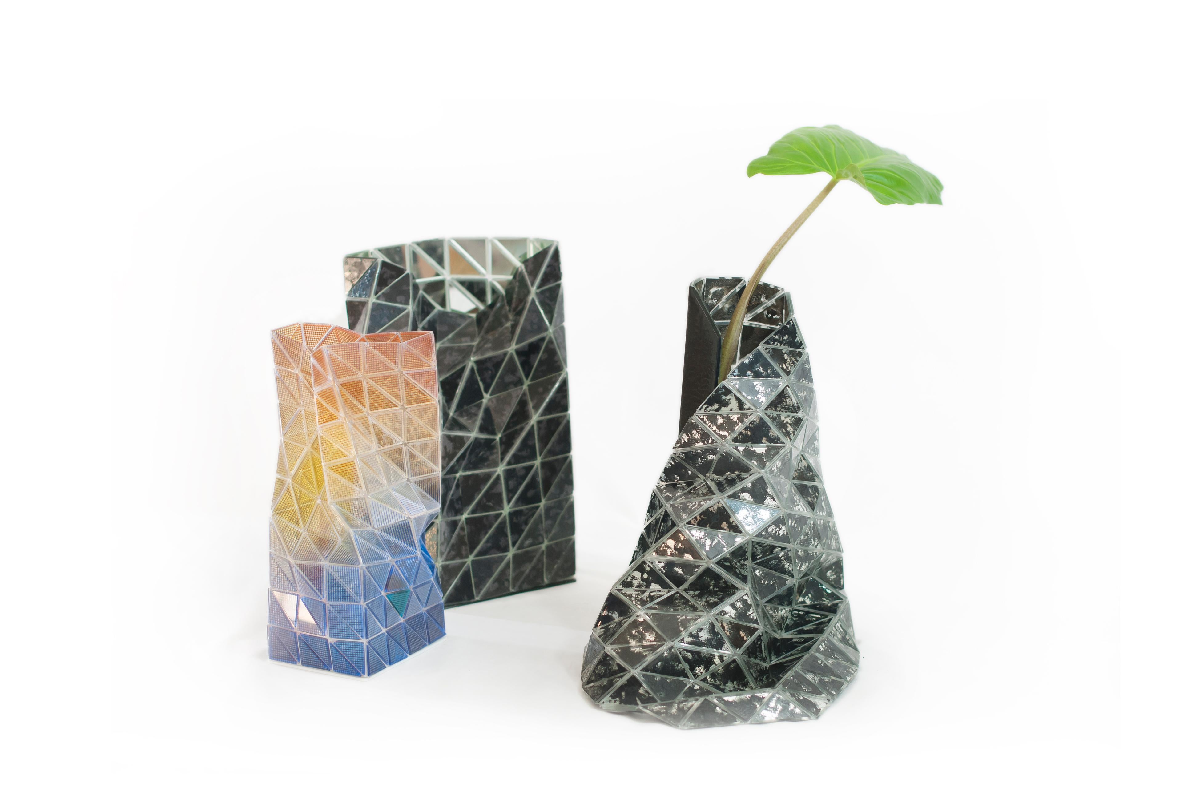 Touch-me 2.0, handgefertigte Vase aus Muranoglas von Matteo Silverio im Angebot 1