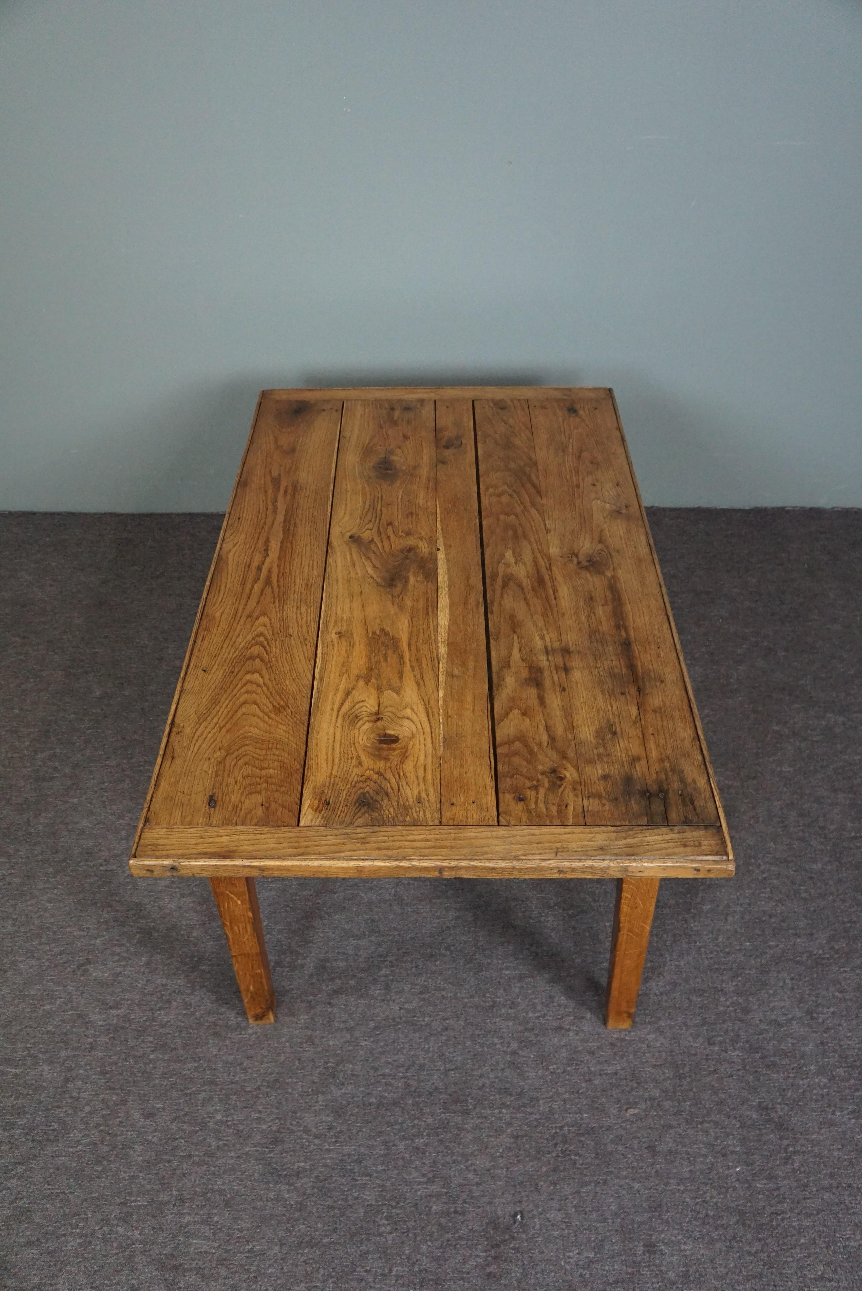 Tough French antique coffee table For Sale 1