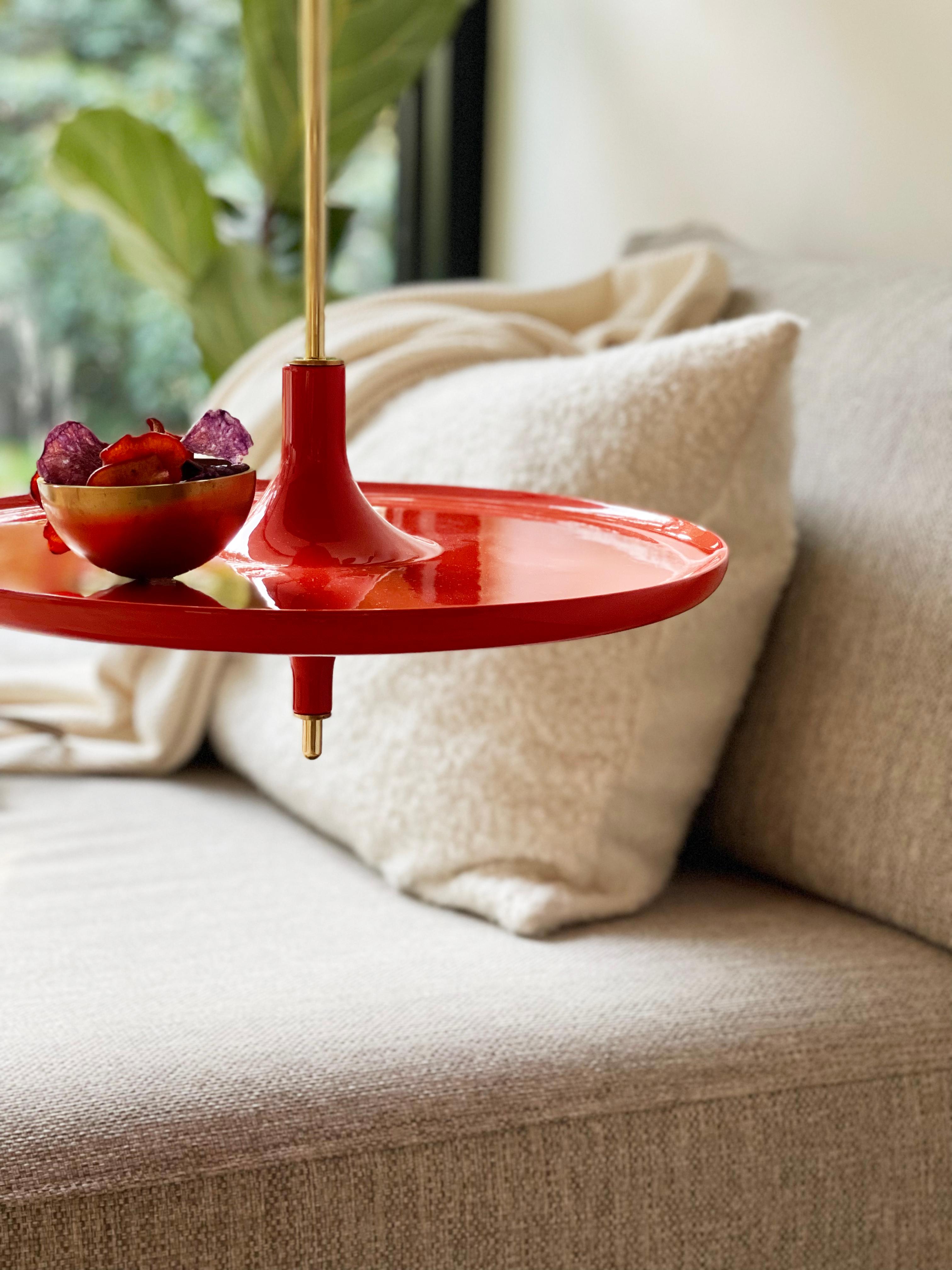 Toupy Red Lacquered Wood And Brass 38 Hanging Table by Mademoiselle Jo
Dimensions: Ø 38 x H 150 cm.
Materials: Red lacquered wood and brass.

Available in four colors, two bar versions and several diameters. Please contact us. 

Taking the shape of