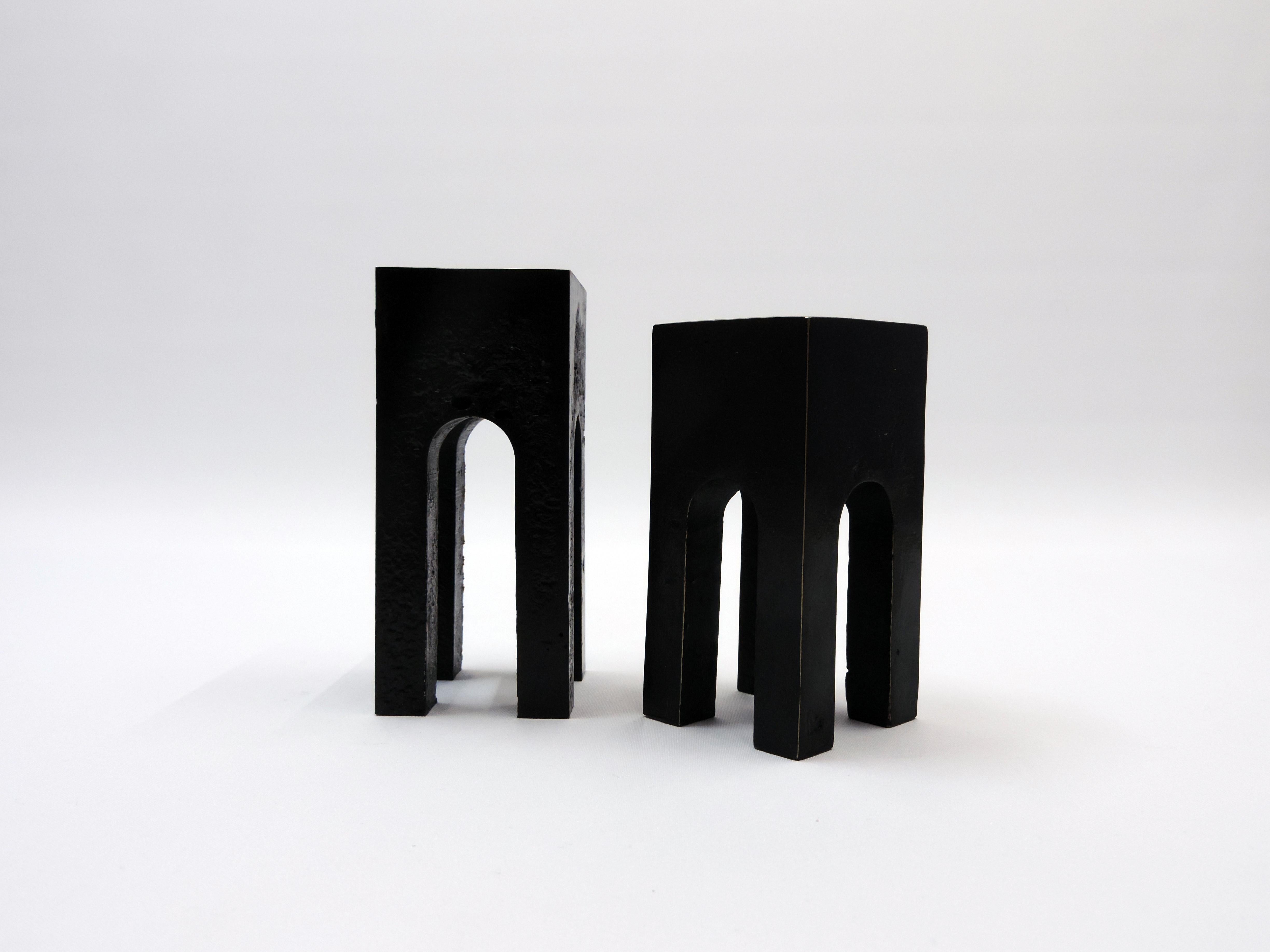 French TOUR - Contemporairy black patinated bronze bookends For Sale