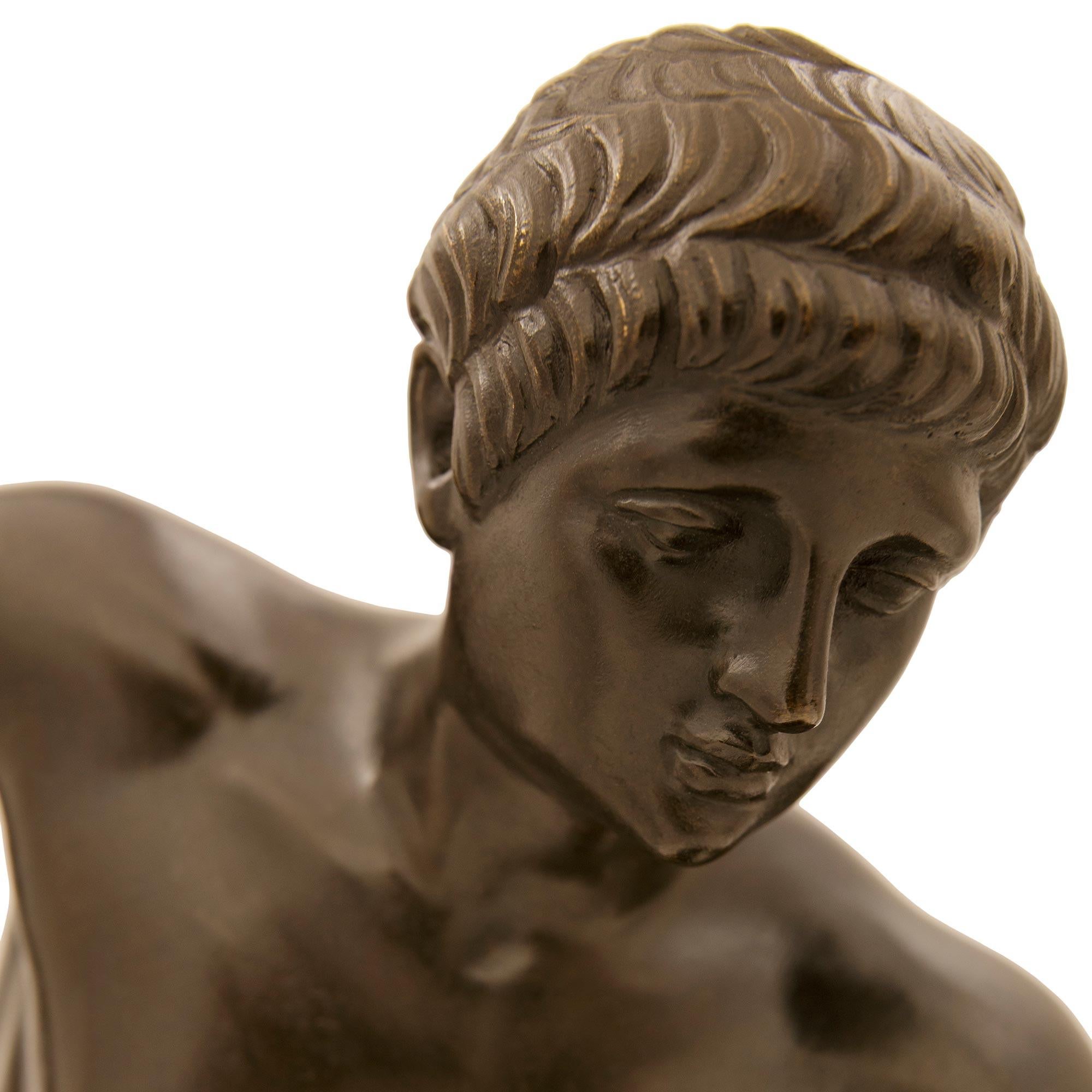 Patinated Tour Period patinated Bronze statue of The Discus Thrower, modeled after Myron For Sale