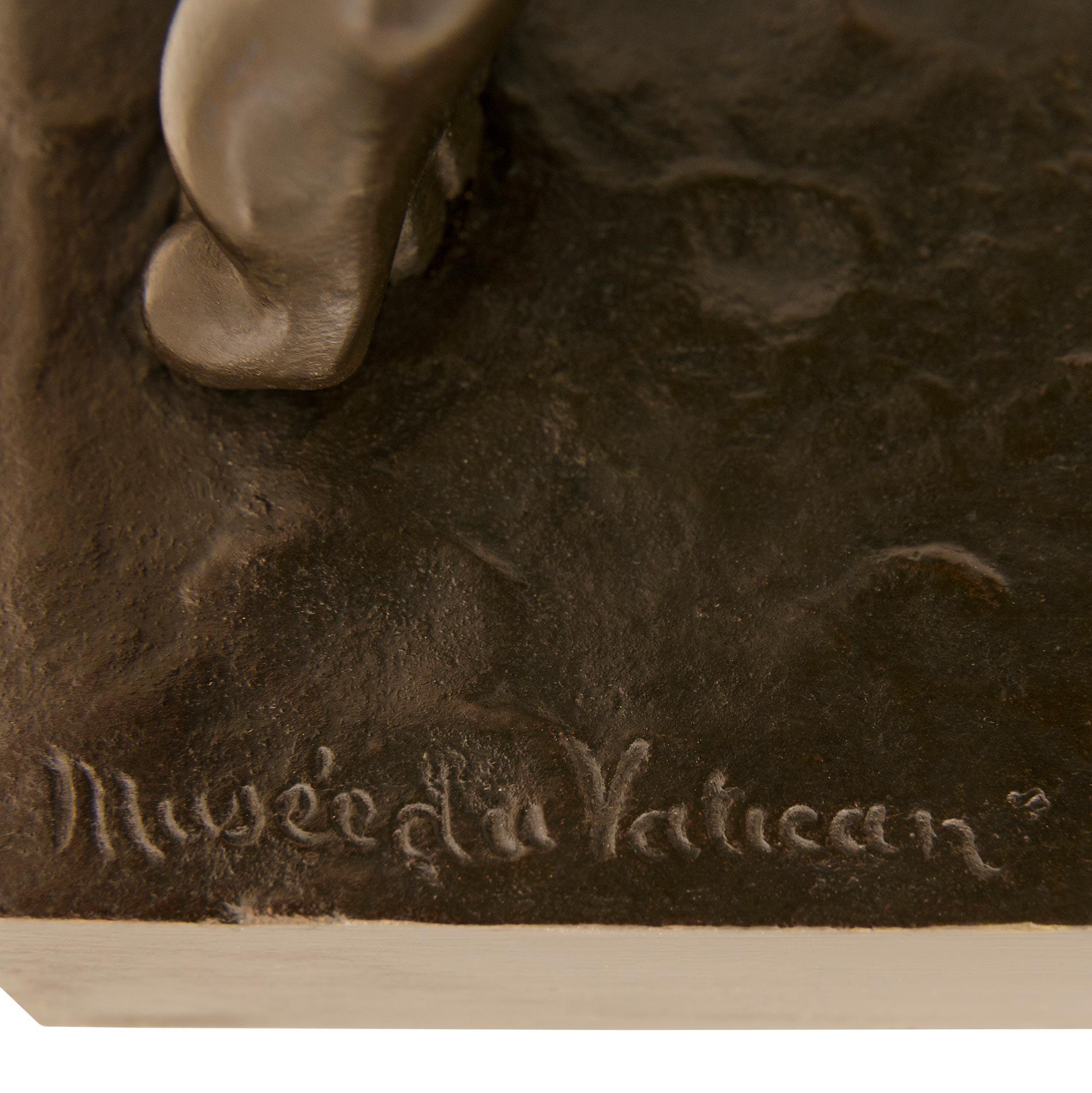 Tour Period patinated Bronze statue of The Discus Thrower, modeled after Myron For Sale 2