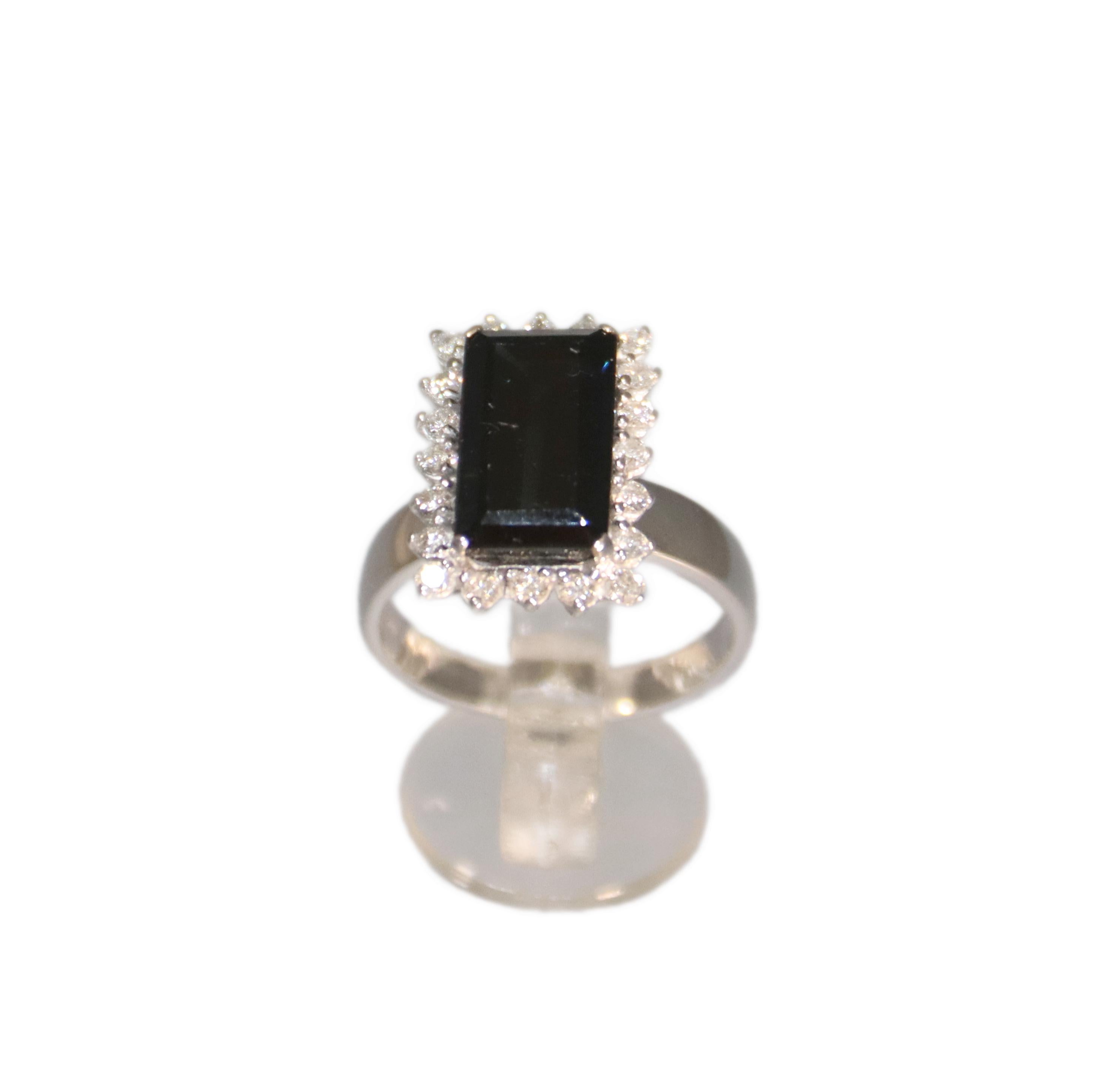 Tourmaline 18 Karat White Gold Diamonds Cocktail Ring For Sale 4