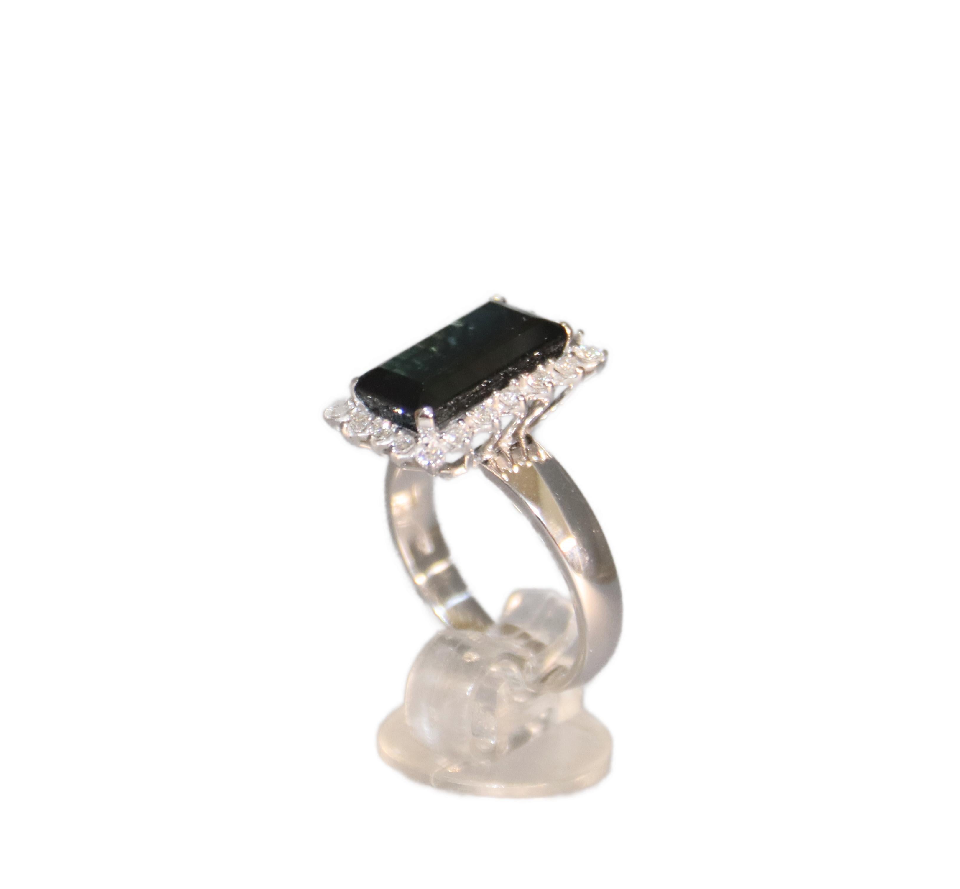 Tourmaline 18 Karat White Gold Diamonds Cocktail Ring For Sale 5