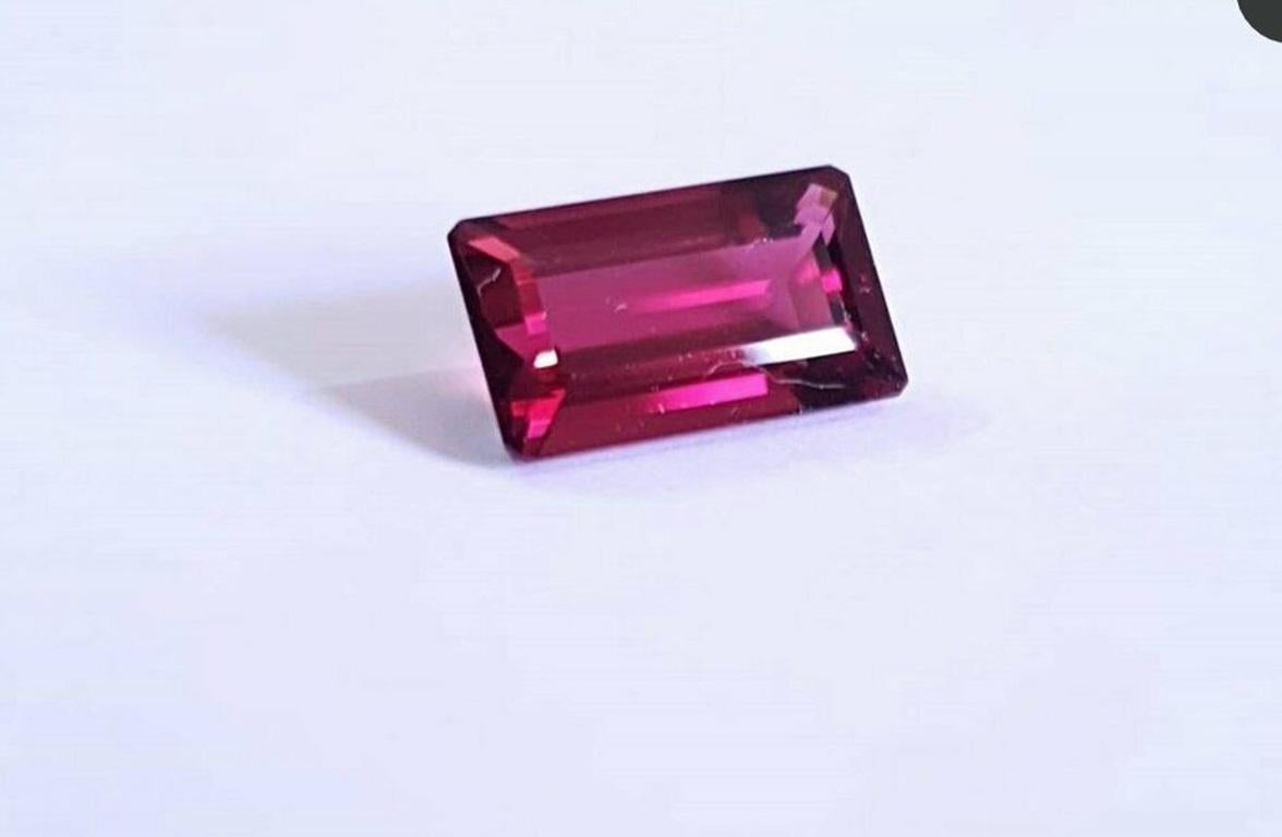 Tourmaline 4.00cts Tourmaline Gemstone Tourmaline. Rubellite Shade
Light weight can be worn everyday

Additional information:
Condition: New without tags: A brand-new, unused, and unworn item (including handmade items) that is not in original