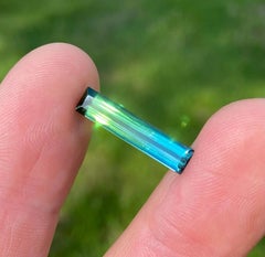 Tourmaline 4.20Ct Bleu-Vert, baguette, 22.2x5x4mm, Afghanistan