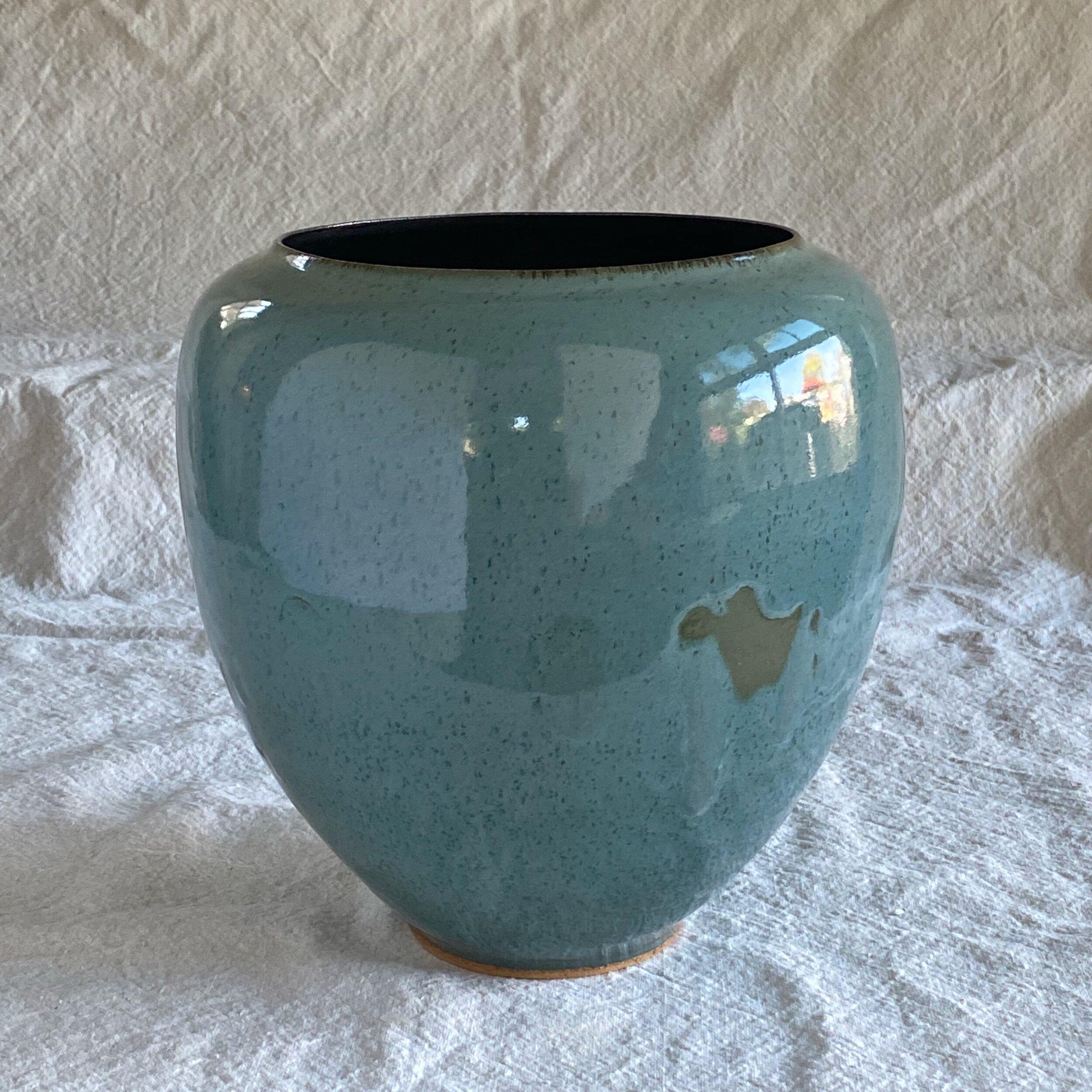 American Tourmaline #5 Ceramic Vessel by Thom Lussier For Sale