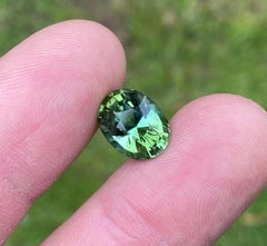 Tourmaline 6.08 Ct., natural loose Gemstone, Oval cut, Nigeria , Certificate.