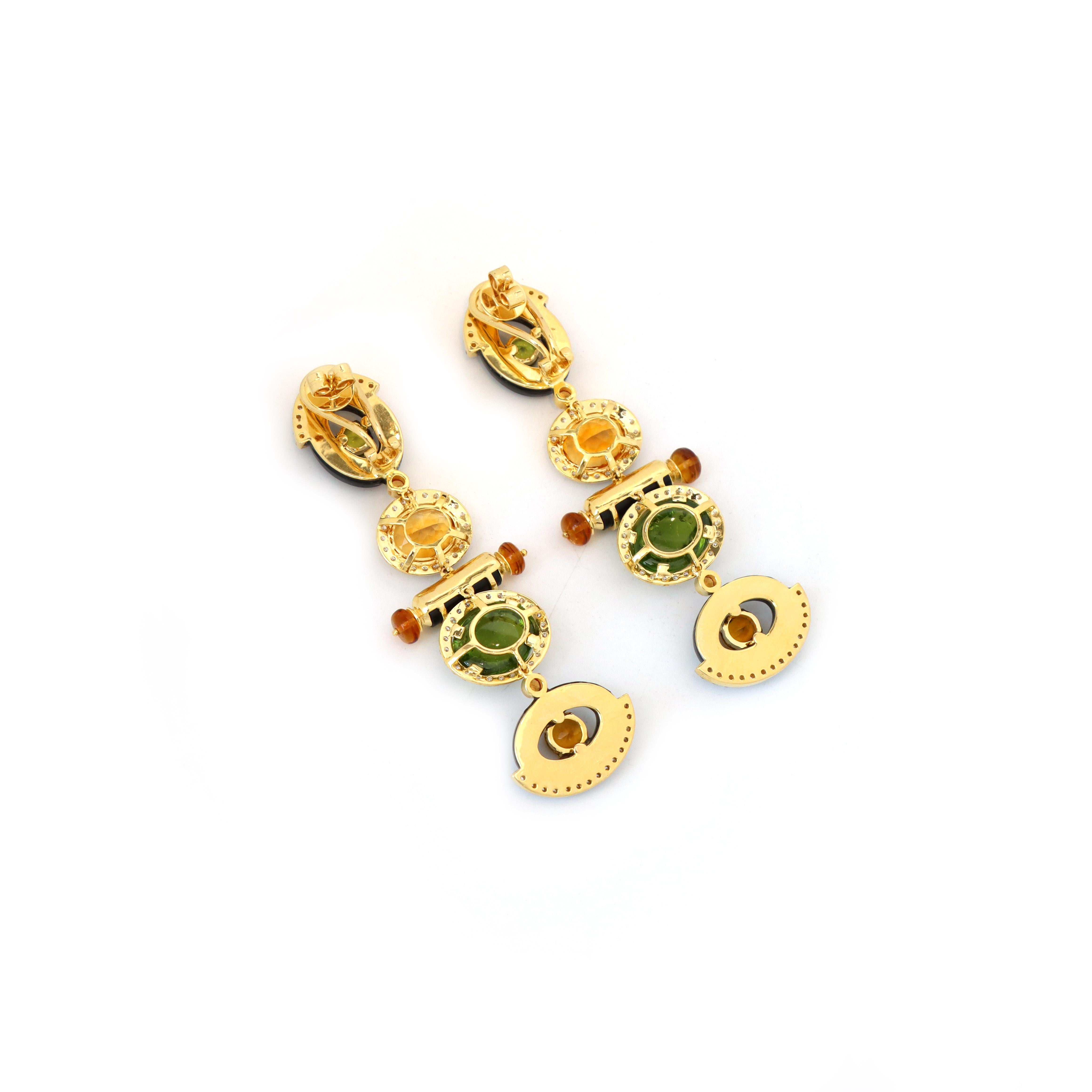 Art déco Boucles d'oreilles pendantes en or jaune 18k tourmaline et onyx noir diamants en vente