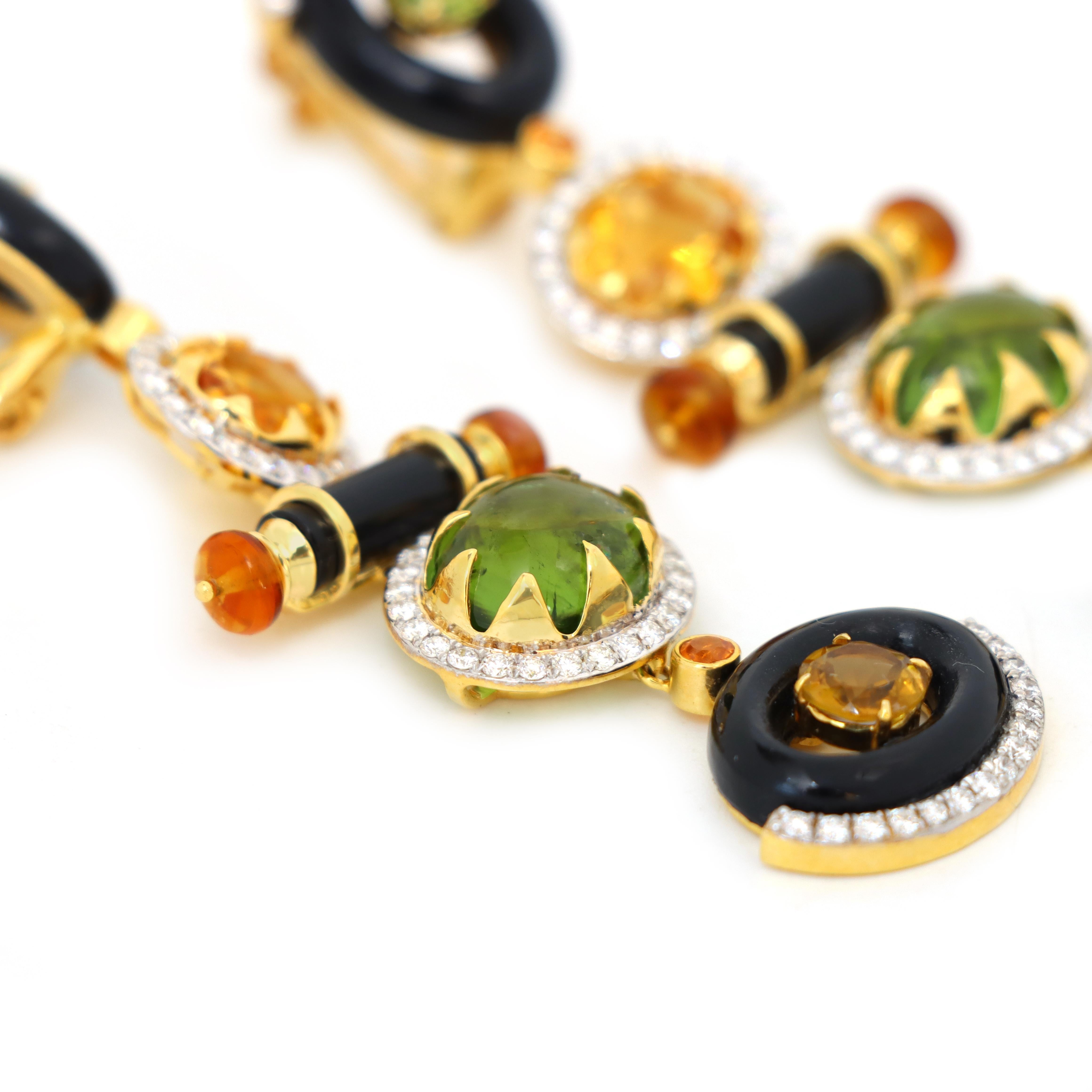 Boucles d'oreilles pendantes en or jaune 18k tourmaline et onyx noir diamants Neuf - En vente à Jaipur, IN