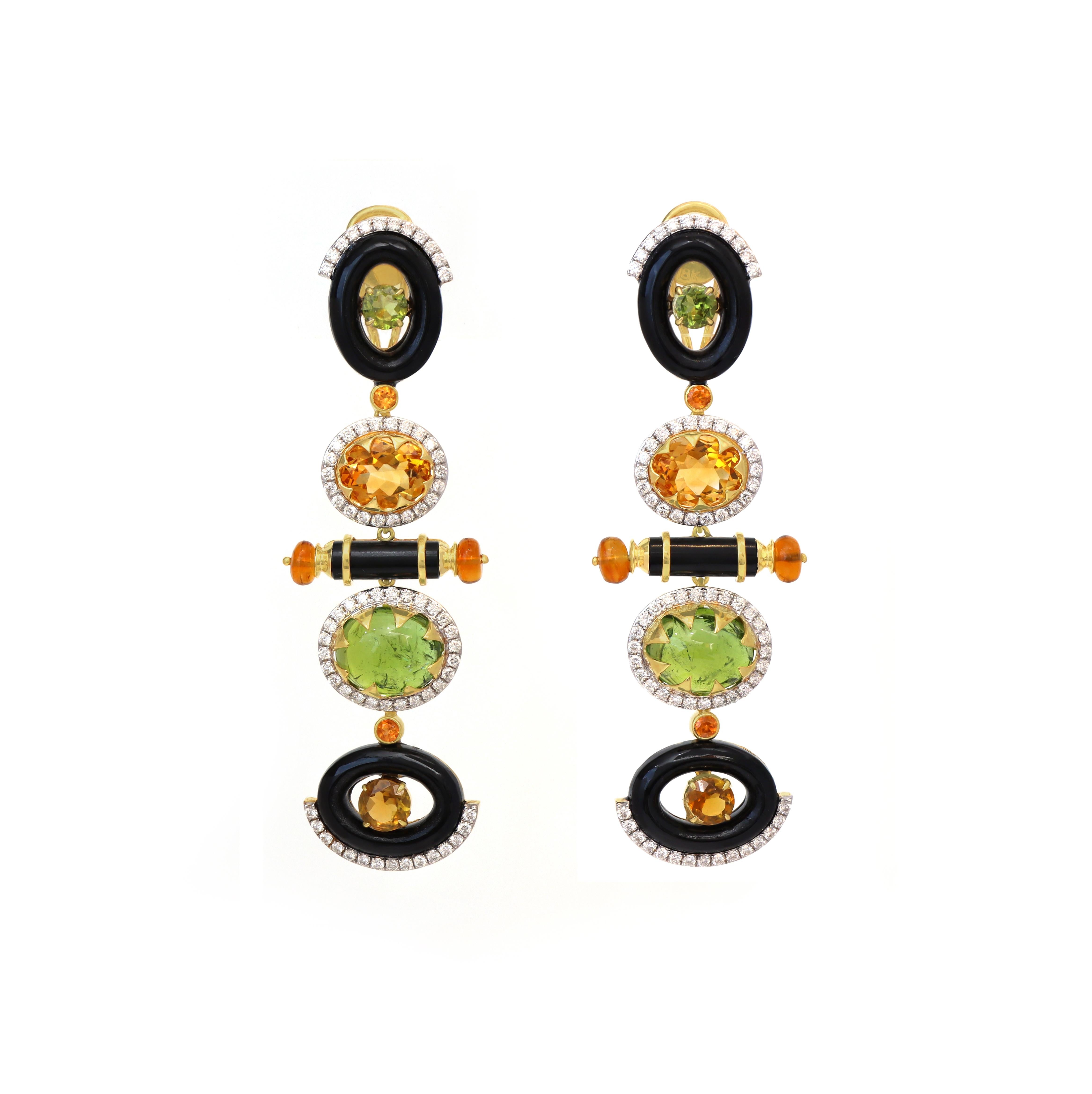 Boucles d'oreilles pendantes en or jaune 18k tourmaline et onyx noir diamants en vente 1