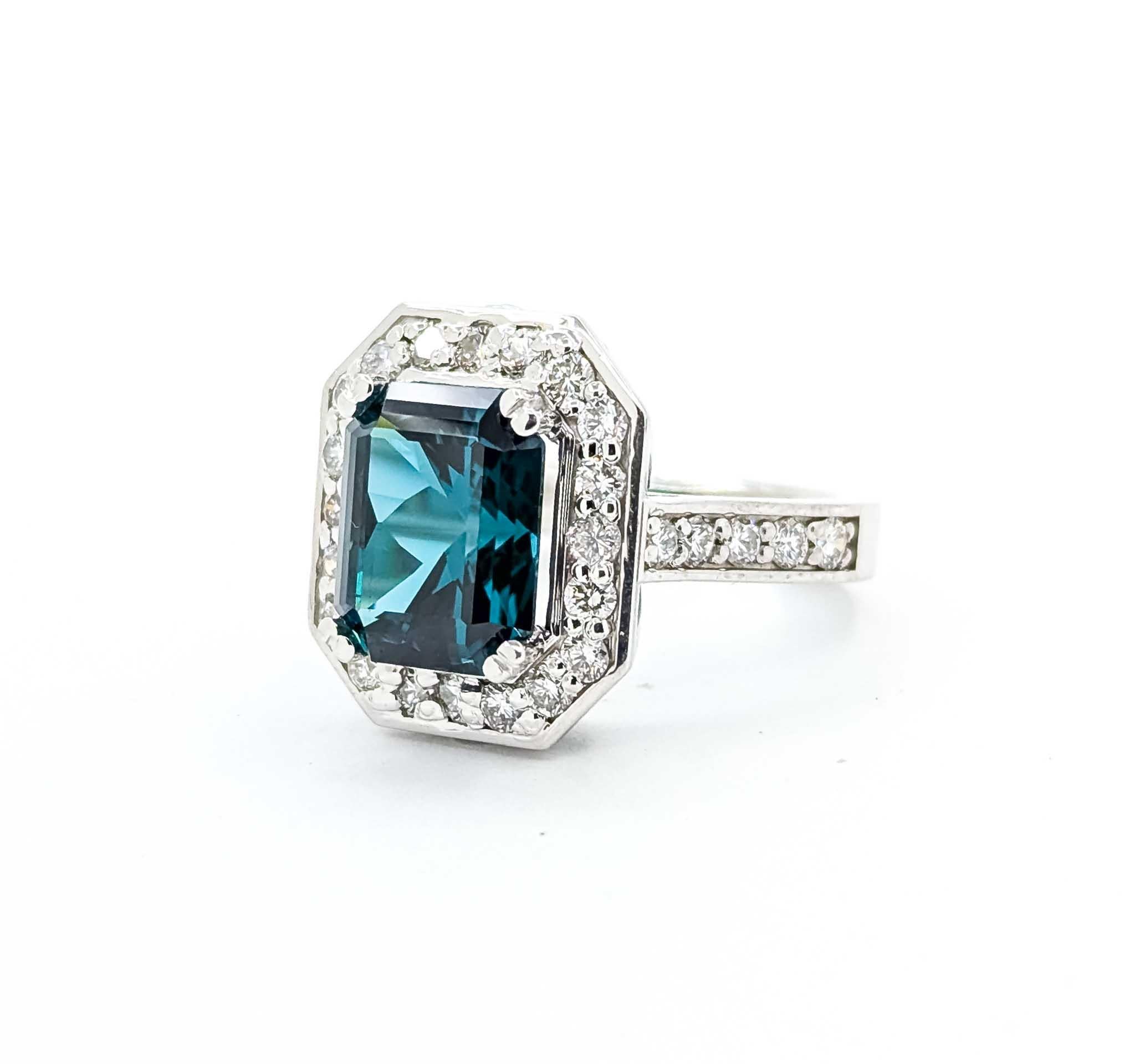 Anillo Turmalina y Diamante Oro Blanco 14K Contemporáneo en venta