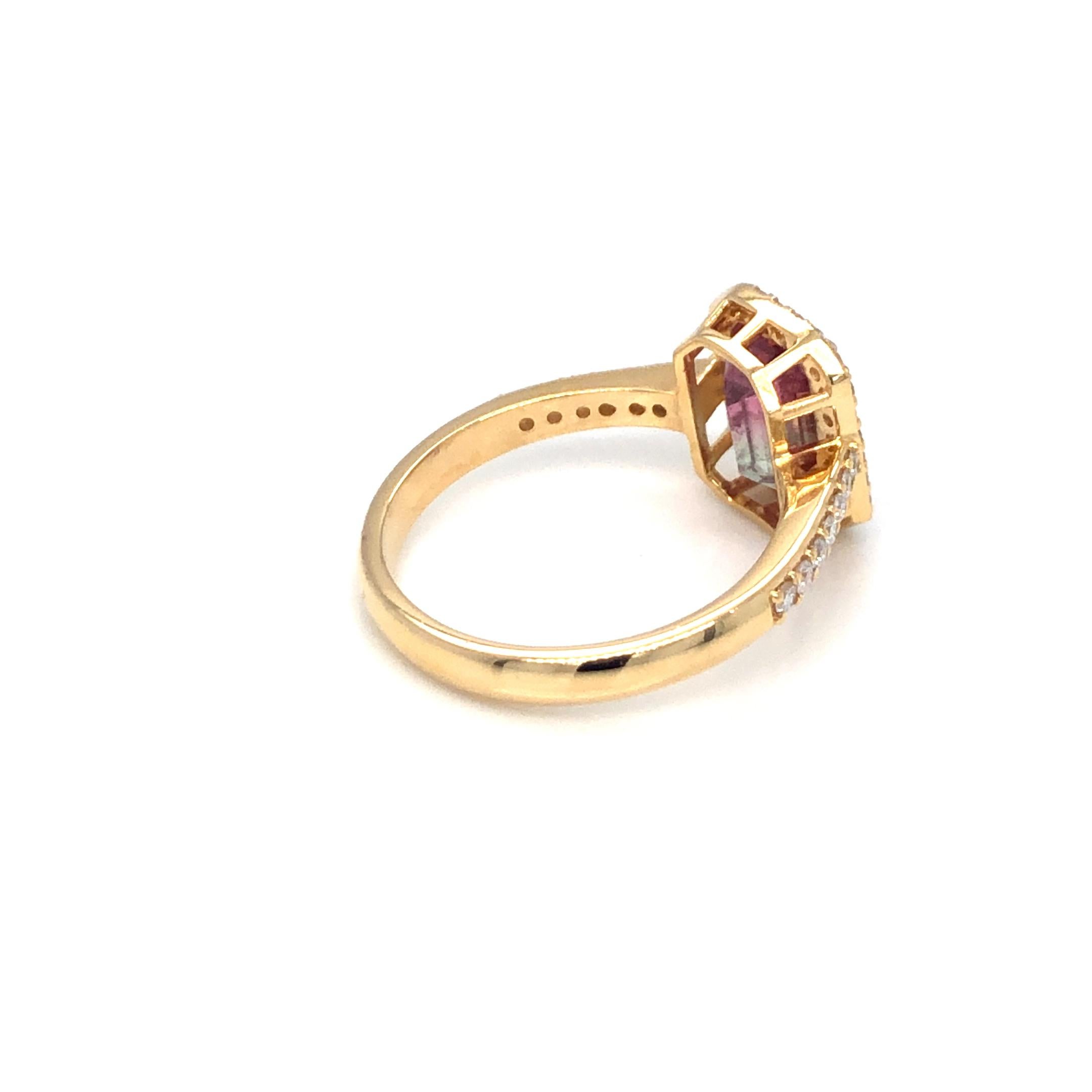Women's Tourmaline and Diamond Ring 18K Yellow Gold For Sale