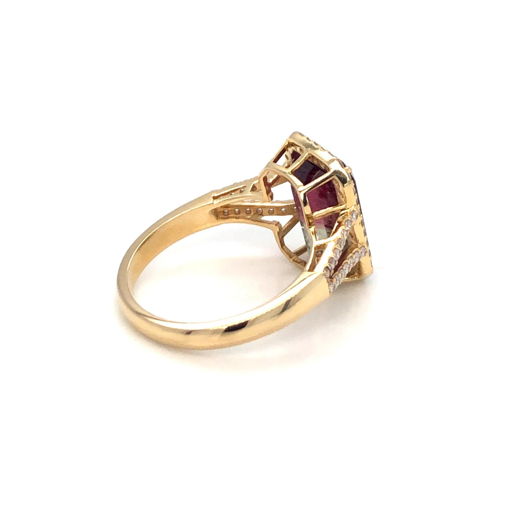 Women's Tourmaline and Diamond Ring 18K Yellow Gold For Sale