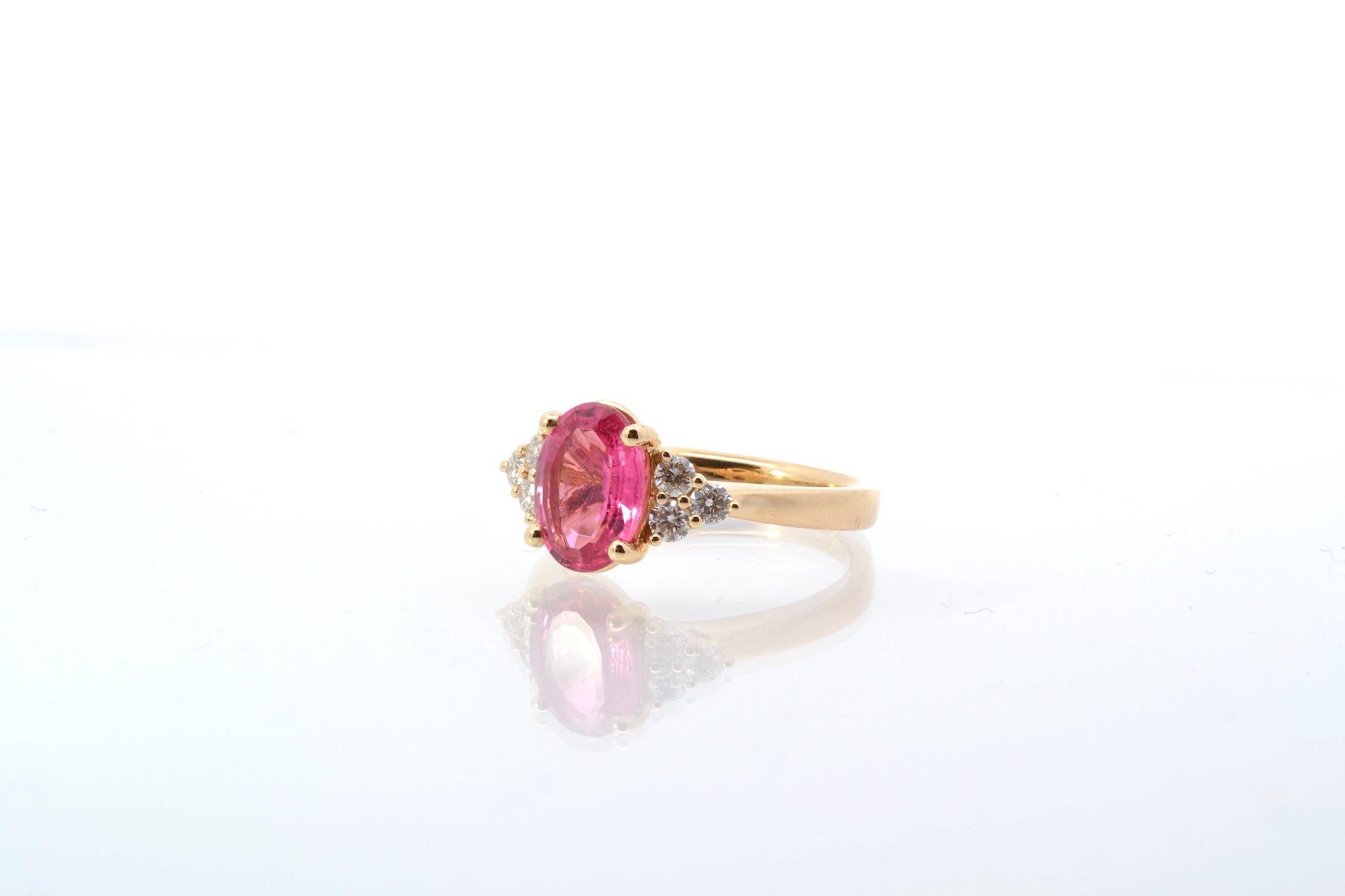 Tourmaline and diamond ring in 18k yellow gold In Good Condition For Sale In PARIS, FR