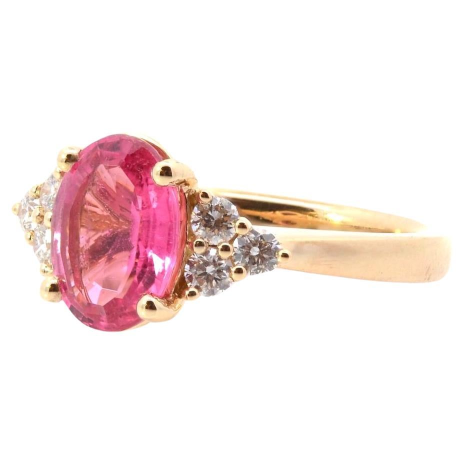 Tourmaline and diamond ring in 18k yellow gold For Sale