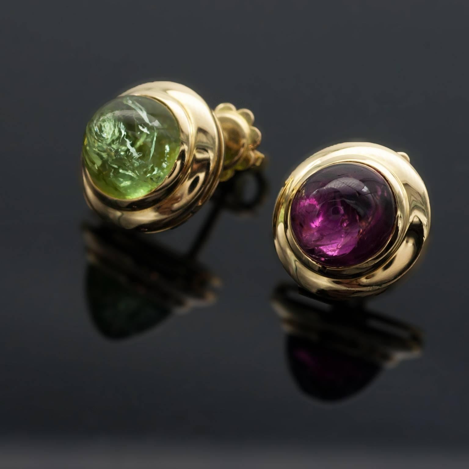 Joyful stud earrings and pendant set: Pink and green tourmaline cabochon simply but perfectly set in 18Kt Yellow gold.
Details: 
Tourmalines: 33.5 carat ; Diamonds: 0.12 carat G VS
Measures: 
Earrings: 1.3 cm - Pendant 4.5 x 2.4 cm 