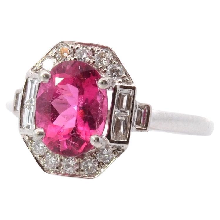 Tourmaline and diamonds ring in 18k gold For Sale