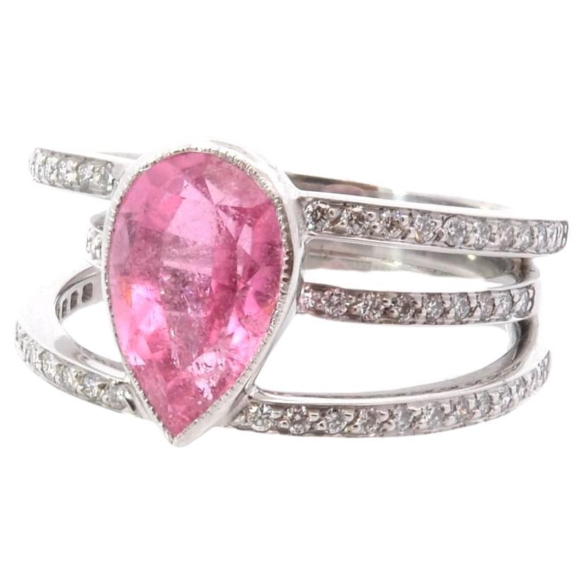 Tourmaline and diamonds ring in 18k white gold