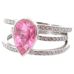 Tourmaline and diamonds ring in 18k white gold