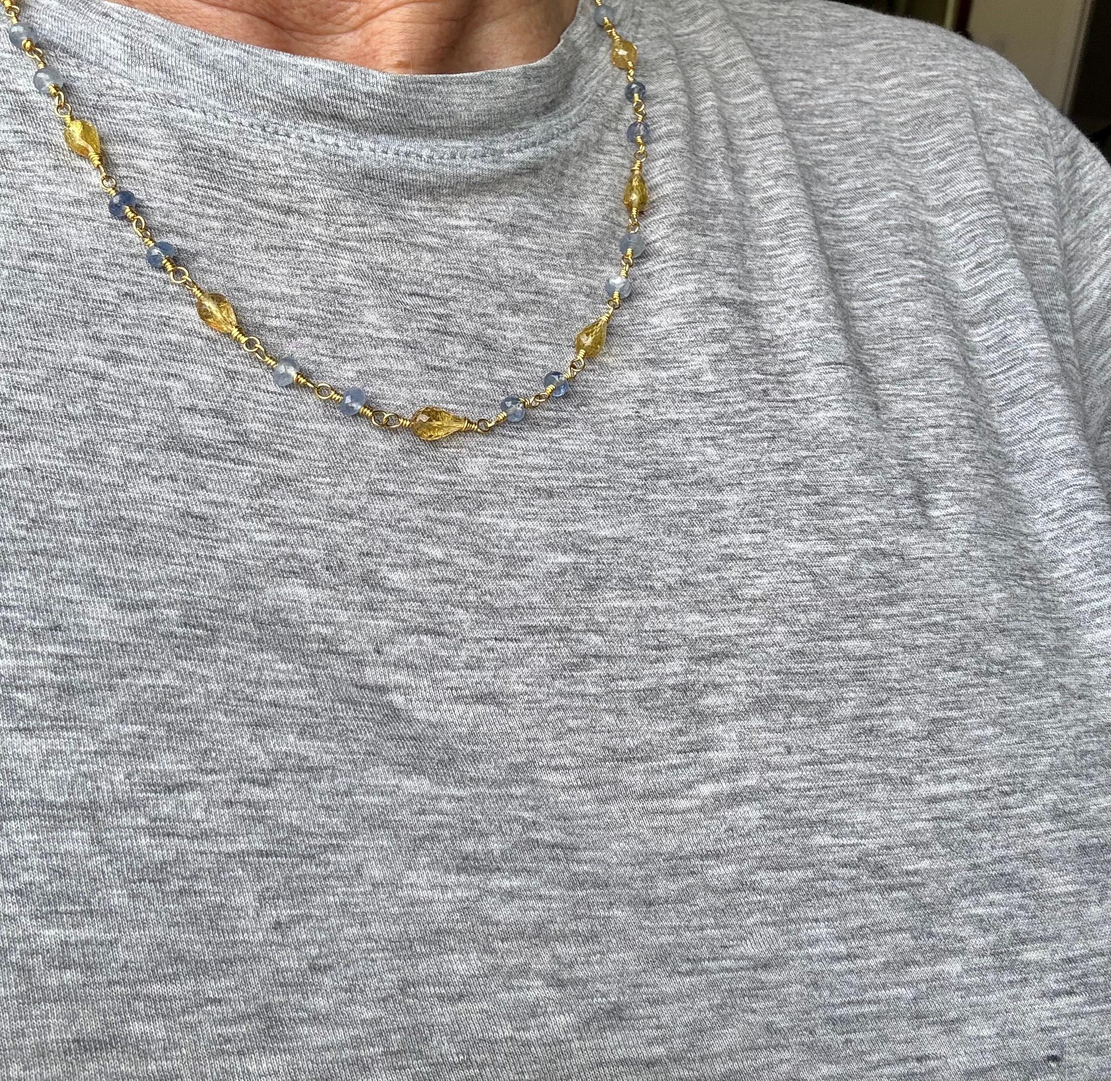 Collana con tormalina e zaffiro in oro 22 carati in vendita 1