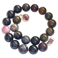 Collier de perles de tourmaline