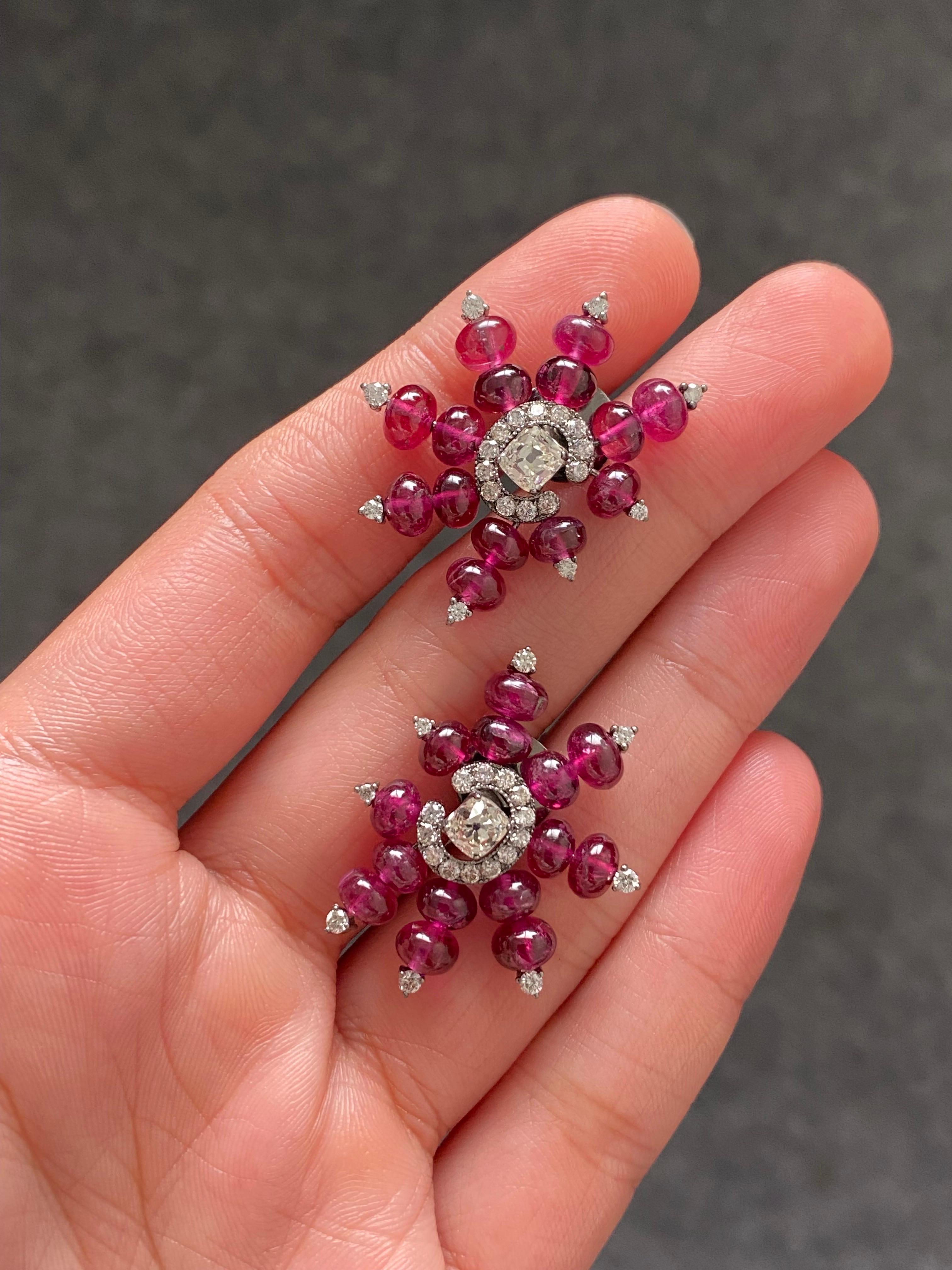 Tourmaline Beads and Diamond Stud Earrings  In New Condition For Sale In Bangkok, Thailand