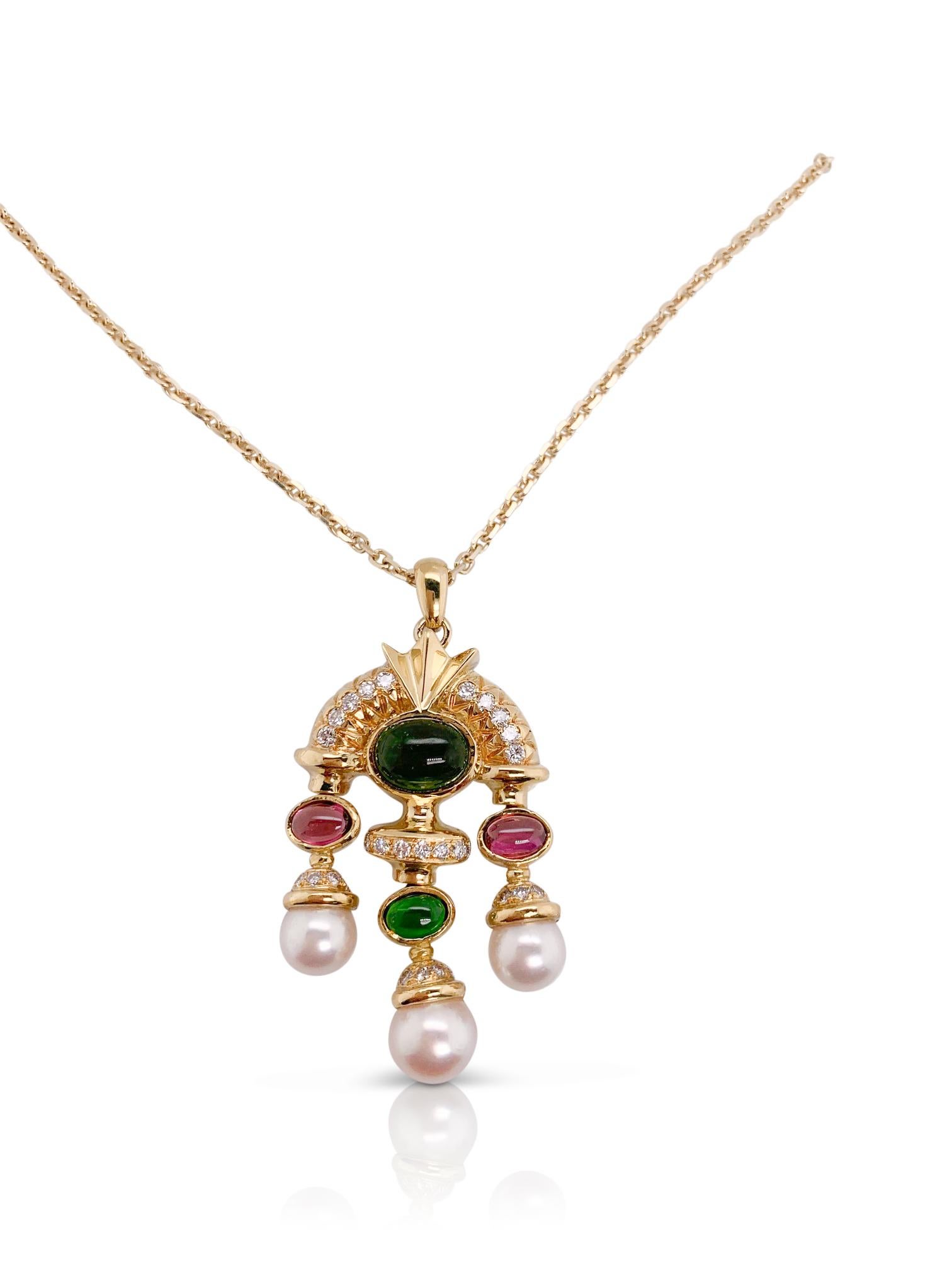 Tourmaline Cabochon, Diamond and Pearl Pendant Necklace In Excellent Condition For Sale In New York, NY