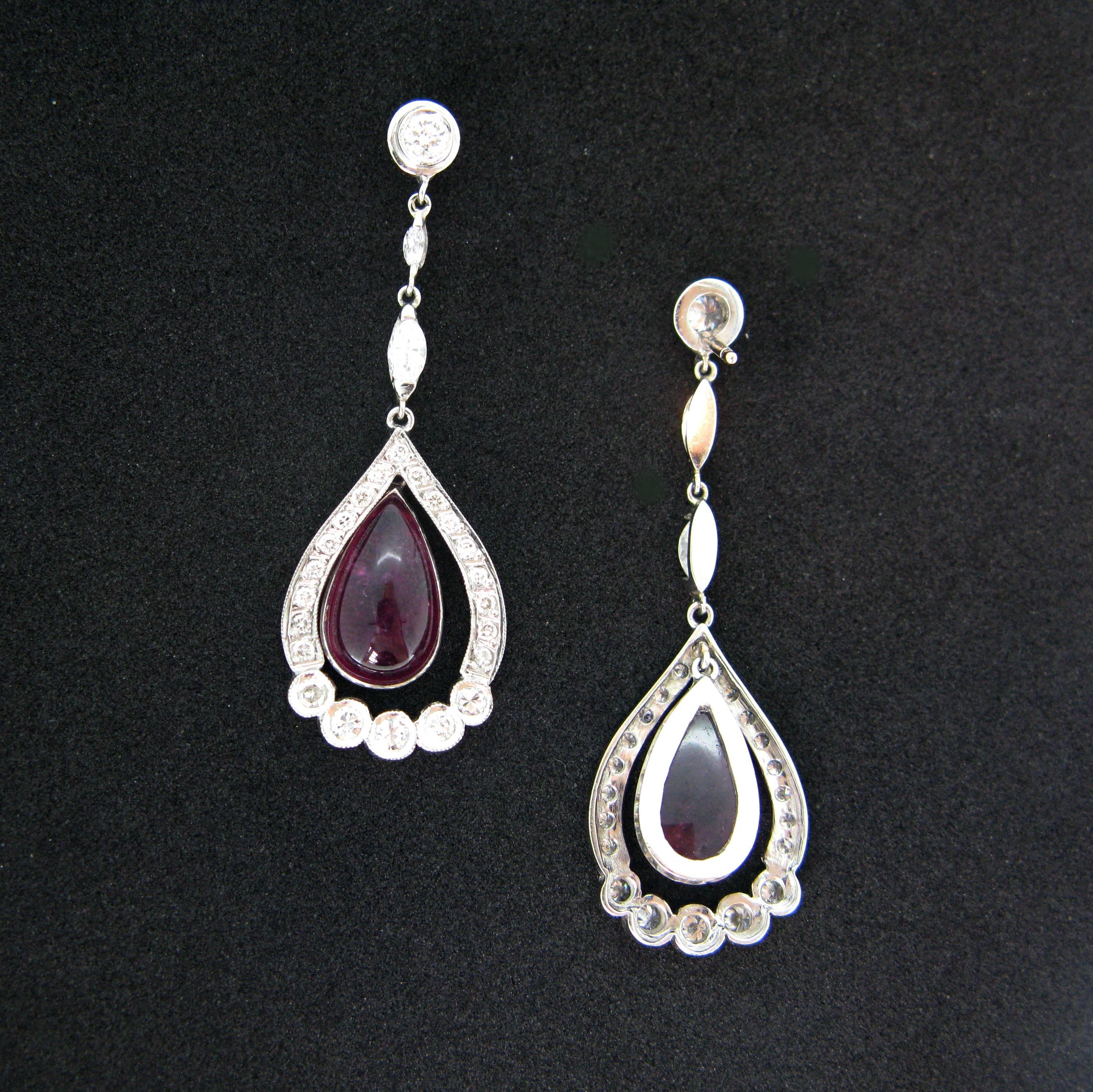 Tourmaline Cabochon Diamonds White Gold Dangle Drop Earrings In New Condition In London, GB