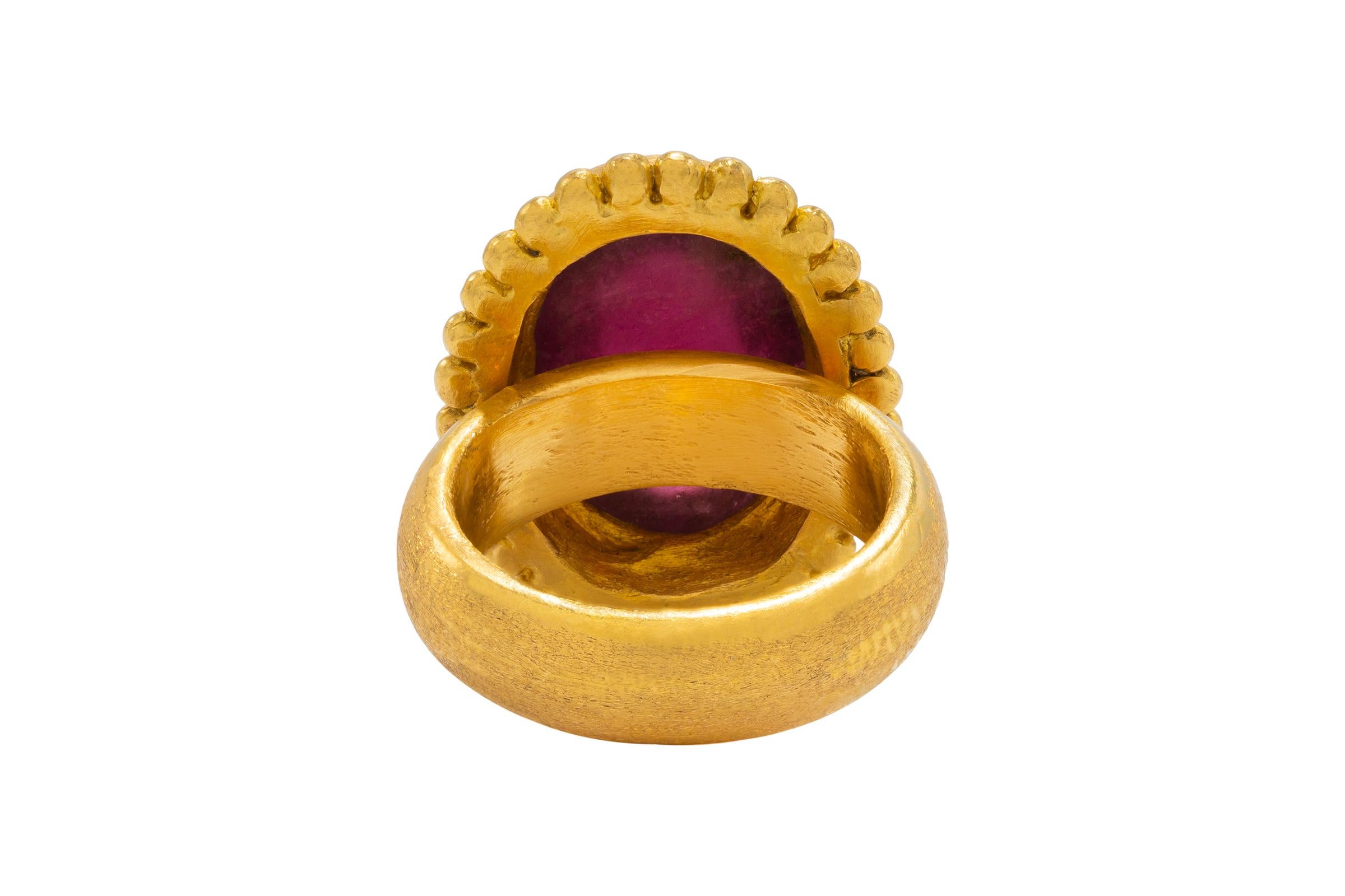 22k Gold Red Tourmaline Cocktail Ring, By Tagili In New Condition In New York, NY