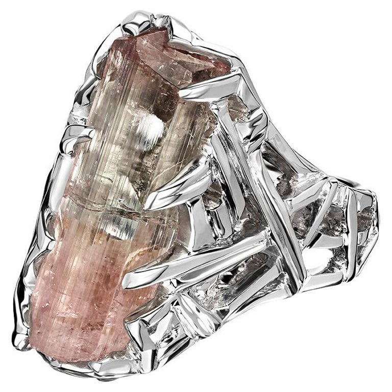Anello di cristallo di tormalina in argento grezzo Rubellite rosa brillante Arte magica di guarigione in vendita