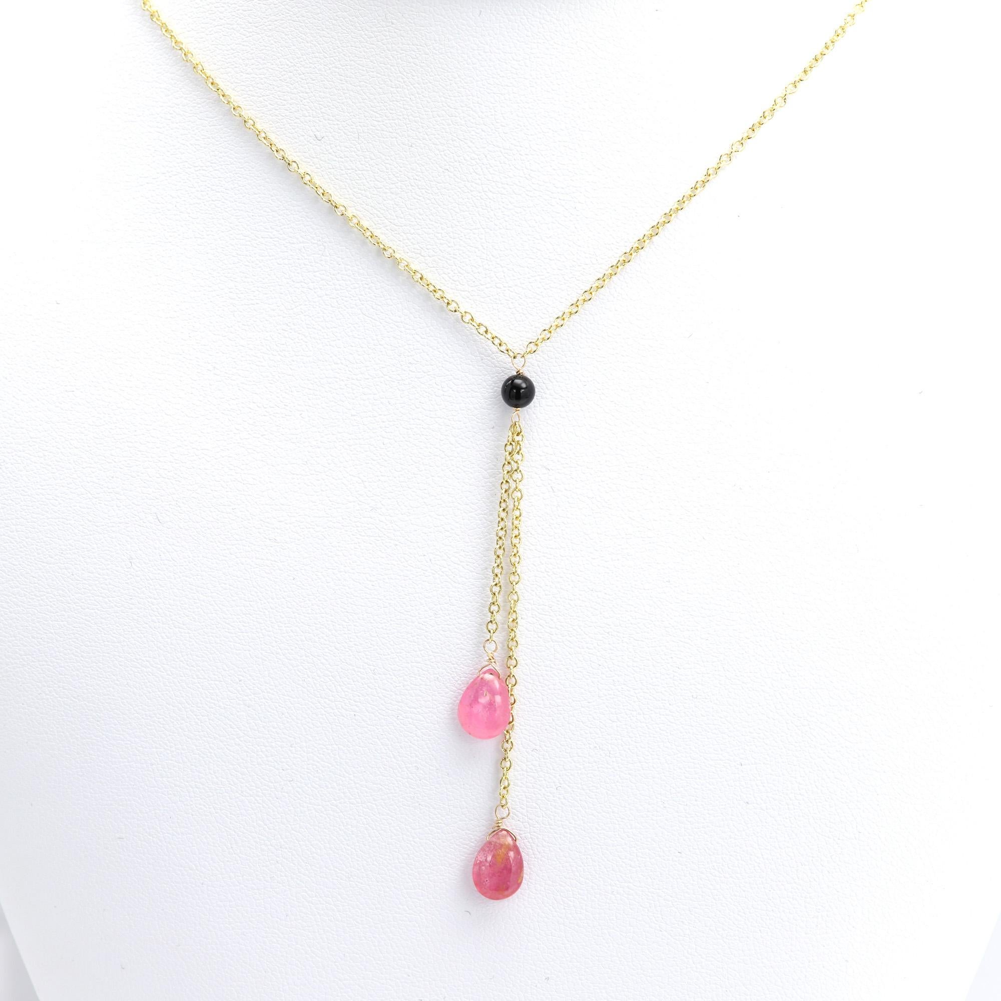 Elegante e classica collana di perline con tormalina rosa penzolante
Oro giallo 14k - Catena a cavo con lavorazione a filo (tutte le parti sono in oro 14k)
Lunghezza della catena 16' pollici
Tipo di pietra: Tormalina naturale taglio liscio a