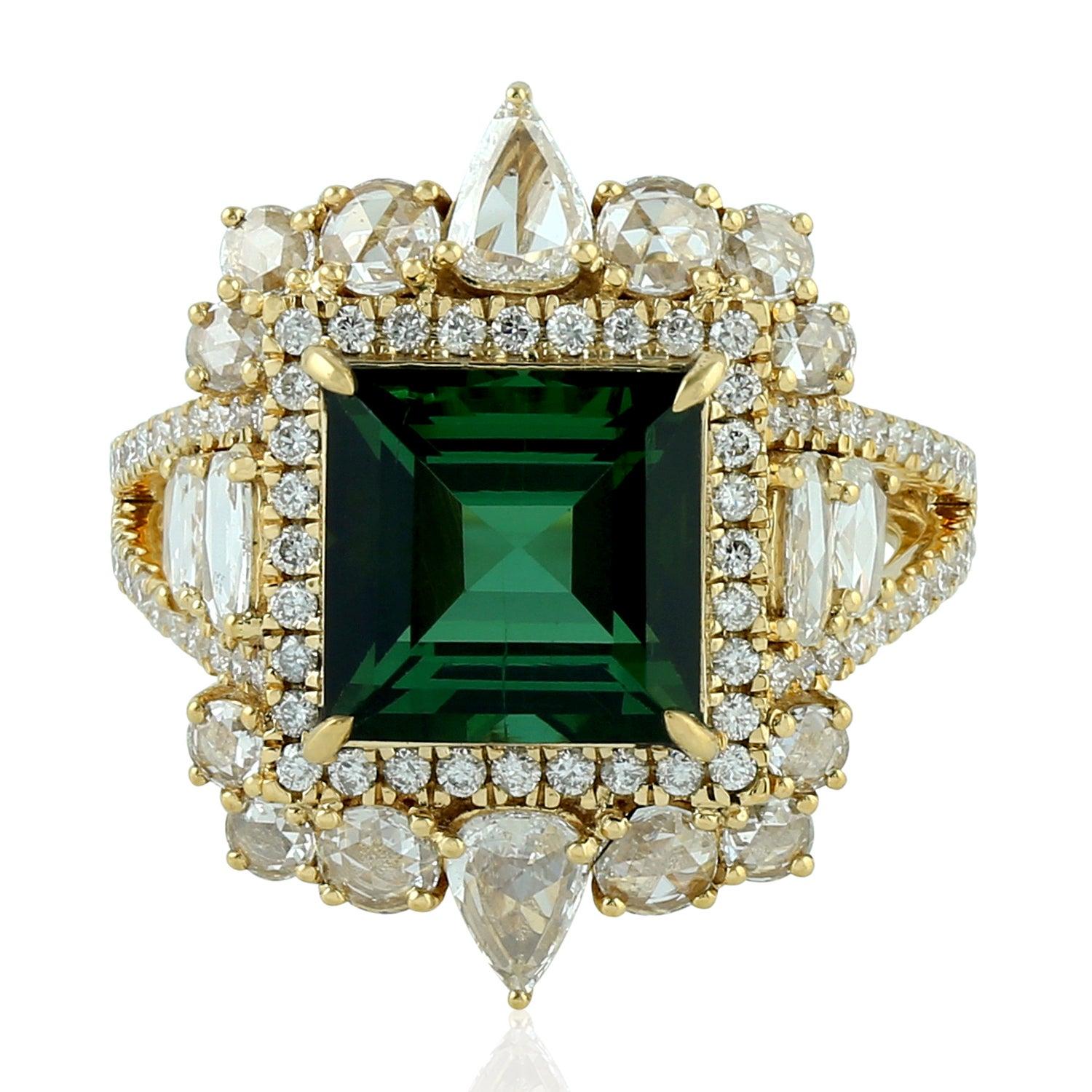 Im Angebot: Turmalin-Diamant-Ring aus 18 Karat Gold () 4