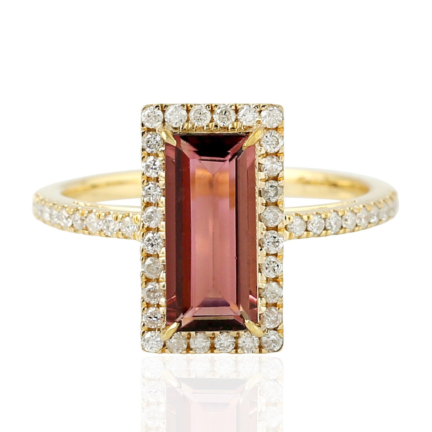 For Sale:  Tourmaline Diamond 18 Karat Gold Ring 4