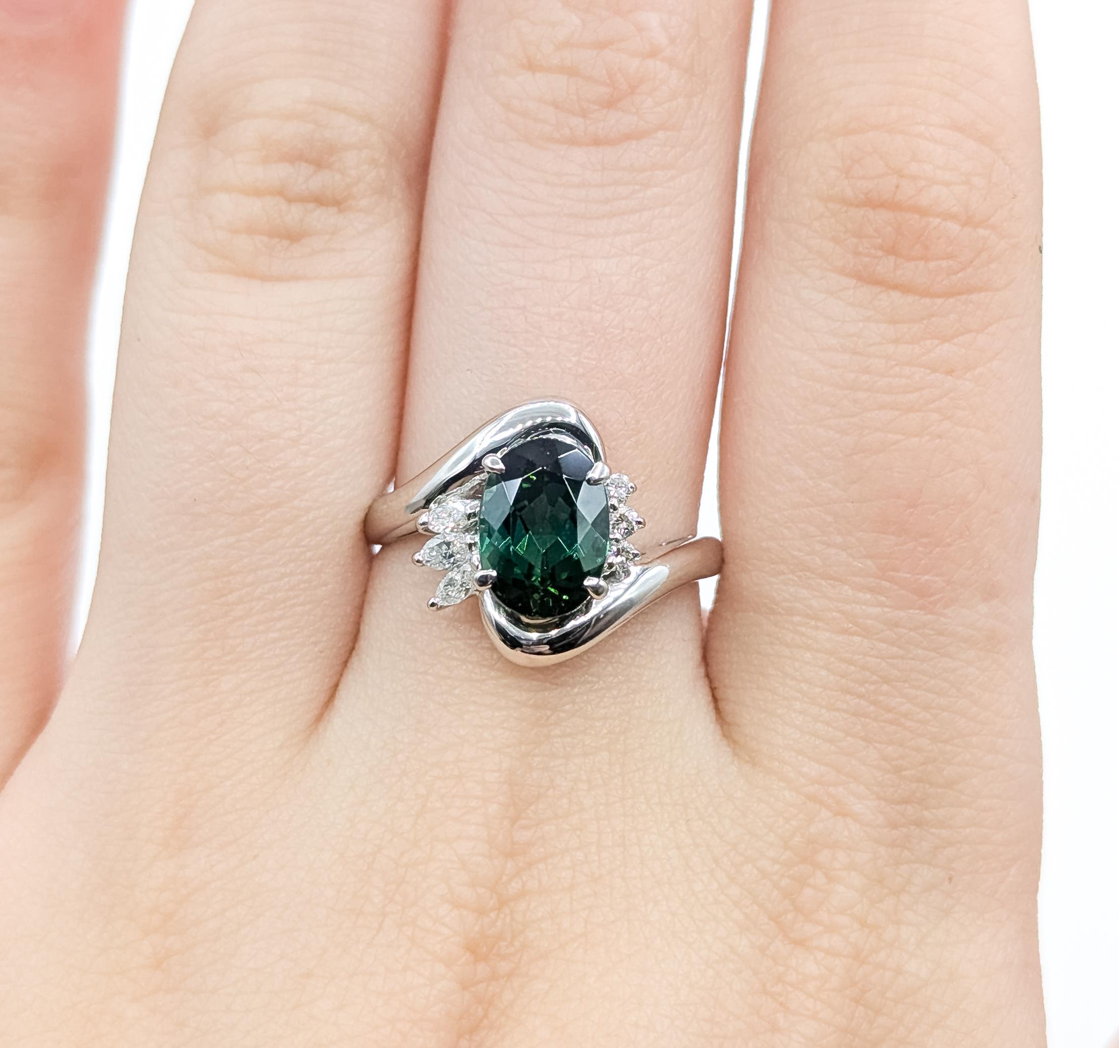 Turmalin & Diamant Bypass Ring in Platin Damen im Angebot