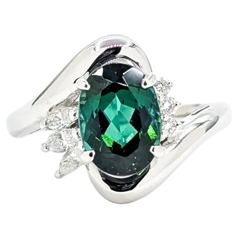 Turmalin & Diamant By-Pass Ring aus Platin im Angebot