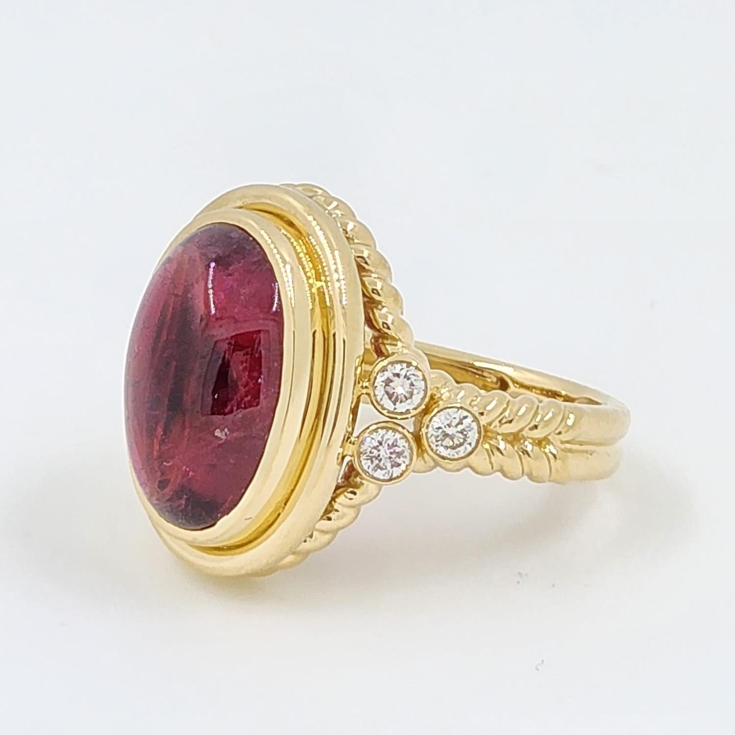 Cabochon Tourmaline Diamond Cocktail Ring in 18 Karat Yellow Gold For Sale