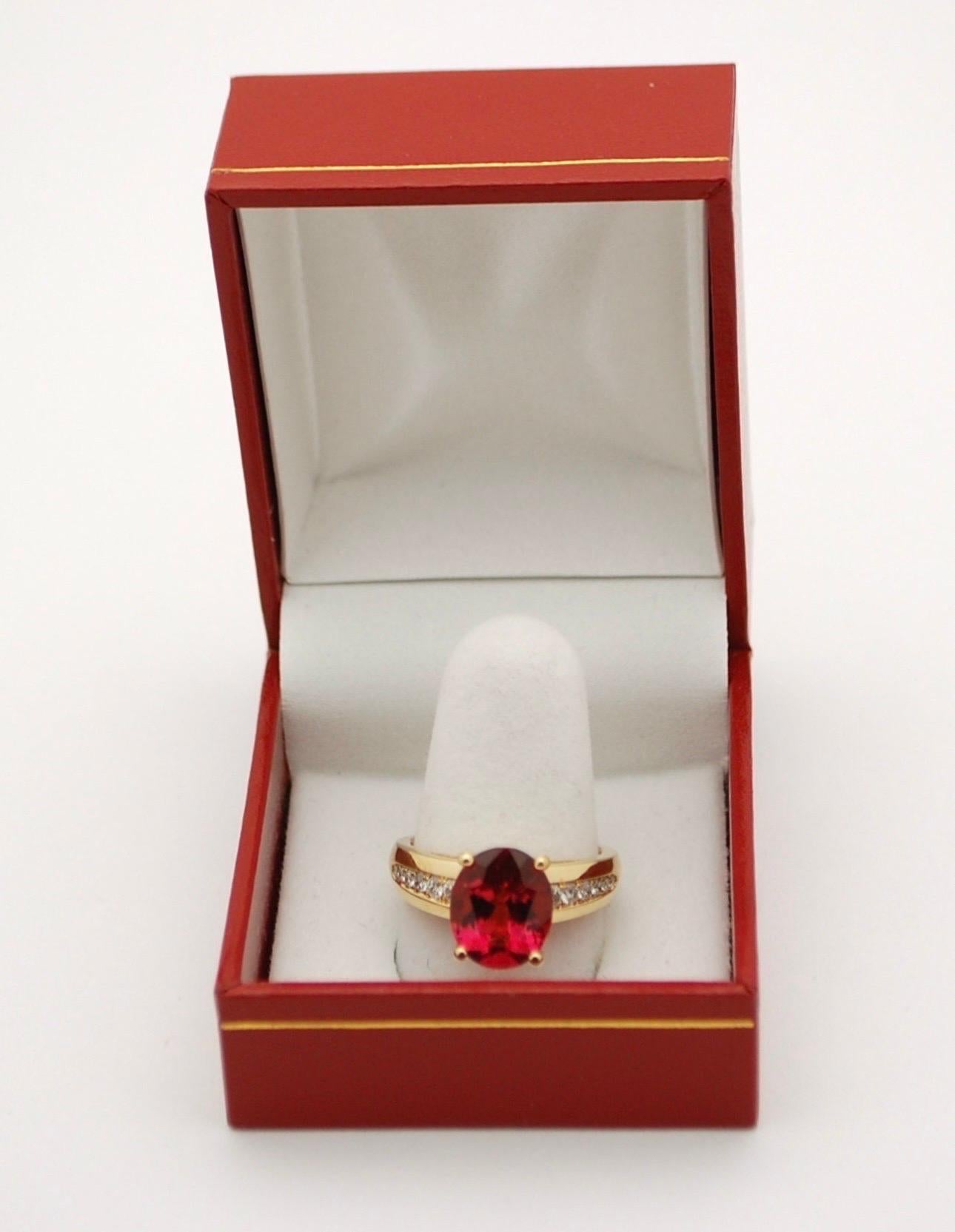 Tourmaline Diamond Ring 18KT yellow gold Cocktail ring deep pink gemstone For Sale 1
