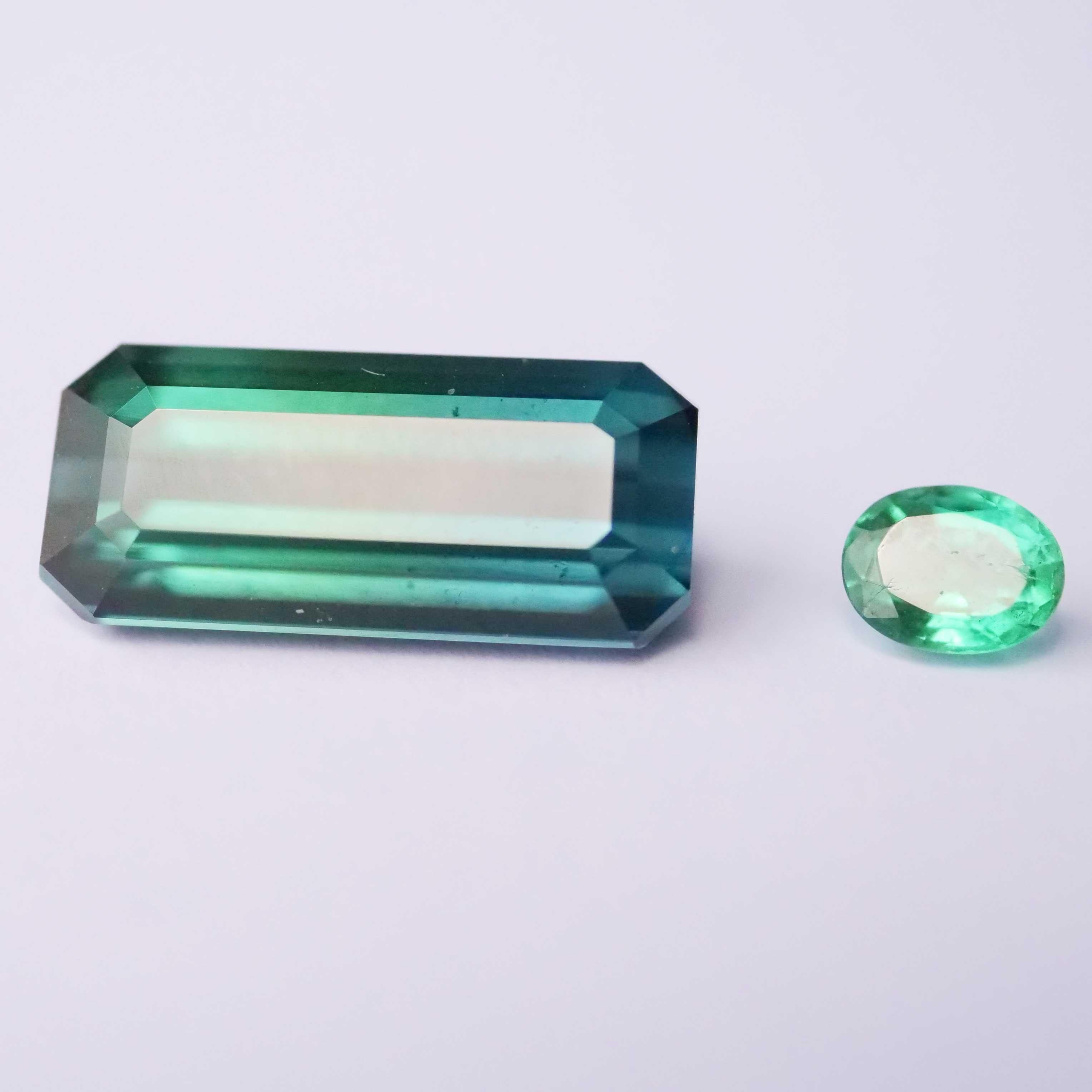 Tourmaline Emerald Brilliant Pendant Afghanistan 5.30ct bicolor petrol bluegreen For Sale 5