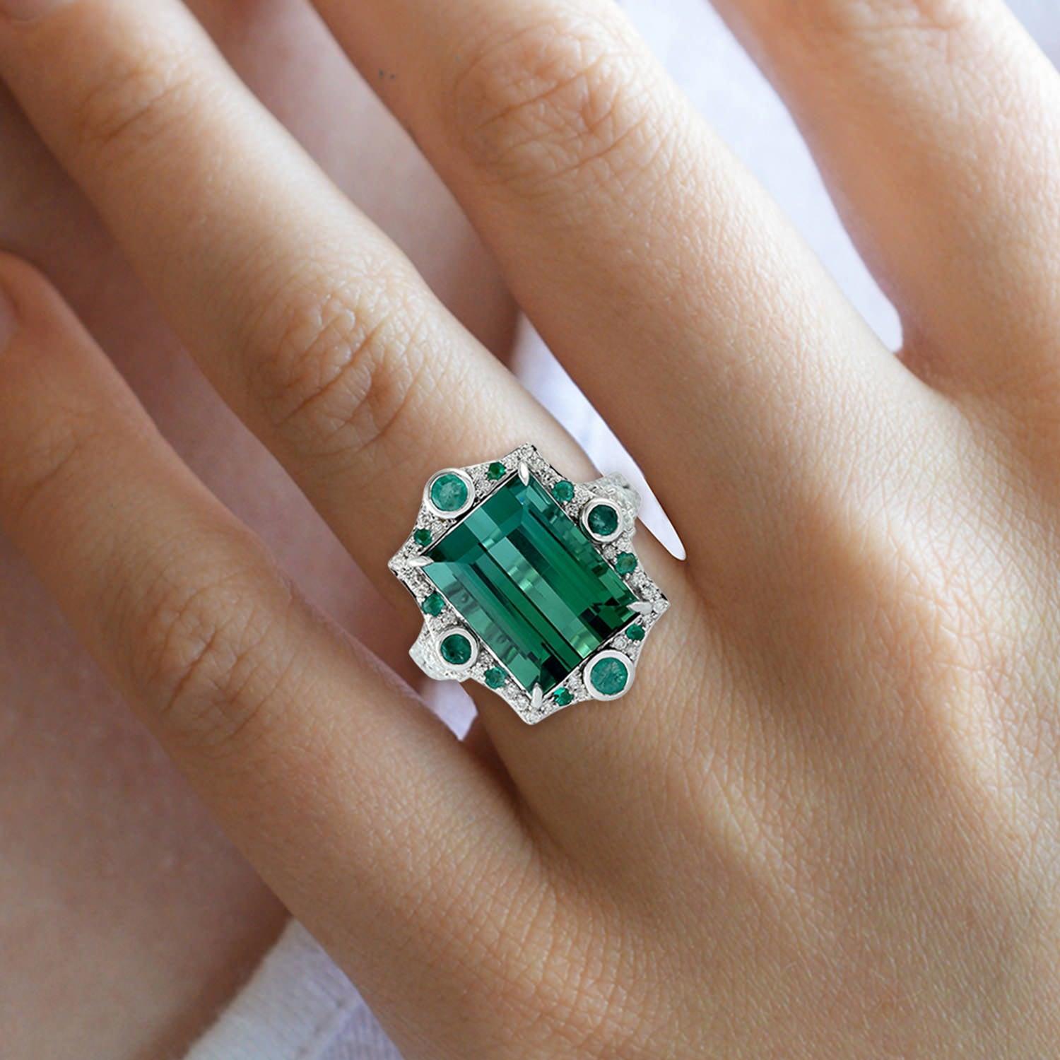 For Sale:  Tourmaline Emerald Diamond 18 Karat Gold Ring 2