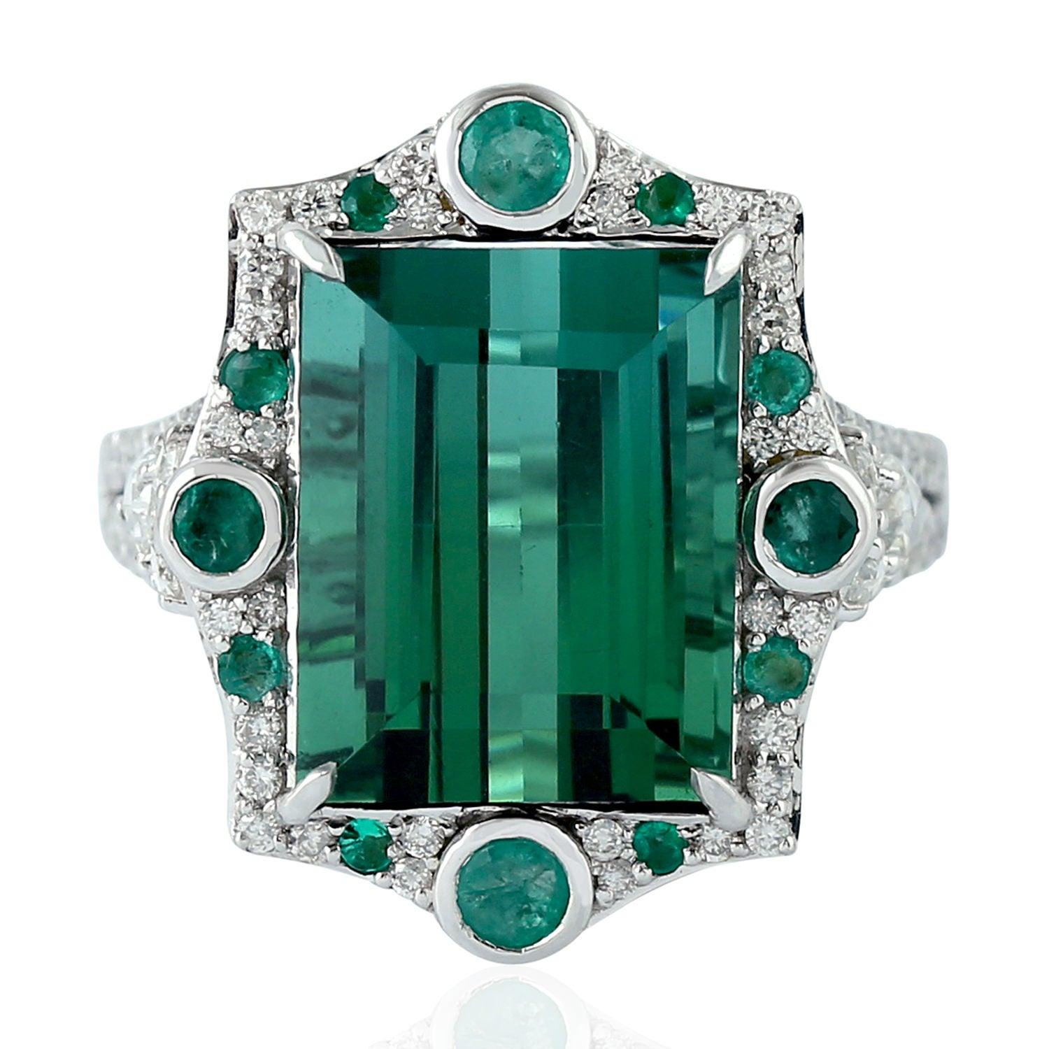 For Sale:  Tourmaline Emerald Diamond 18 Karat Gold Ring 4
