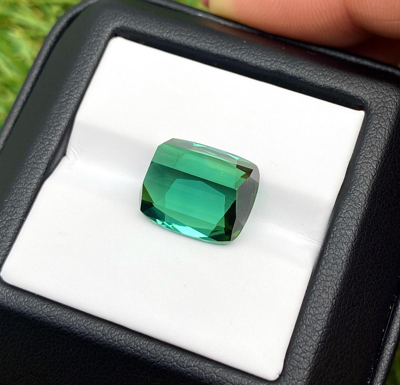 Women's or Men's Tourmaline Lagoon 10.13Ct natural gemstone, Cushion cut, Afghanistan, GIA, GFCO For Sale