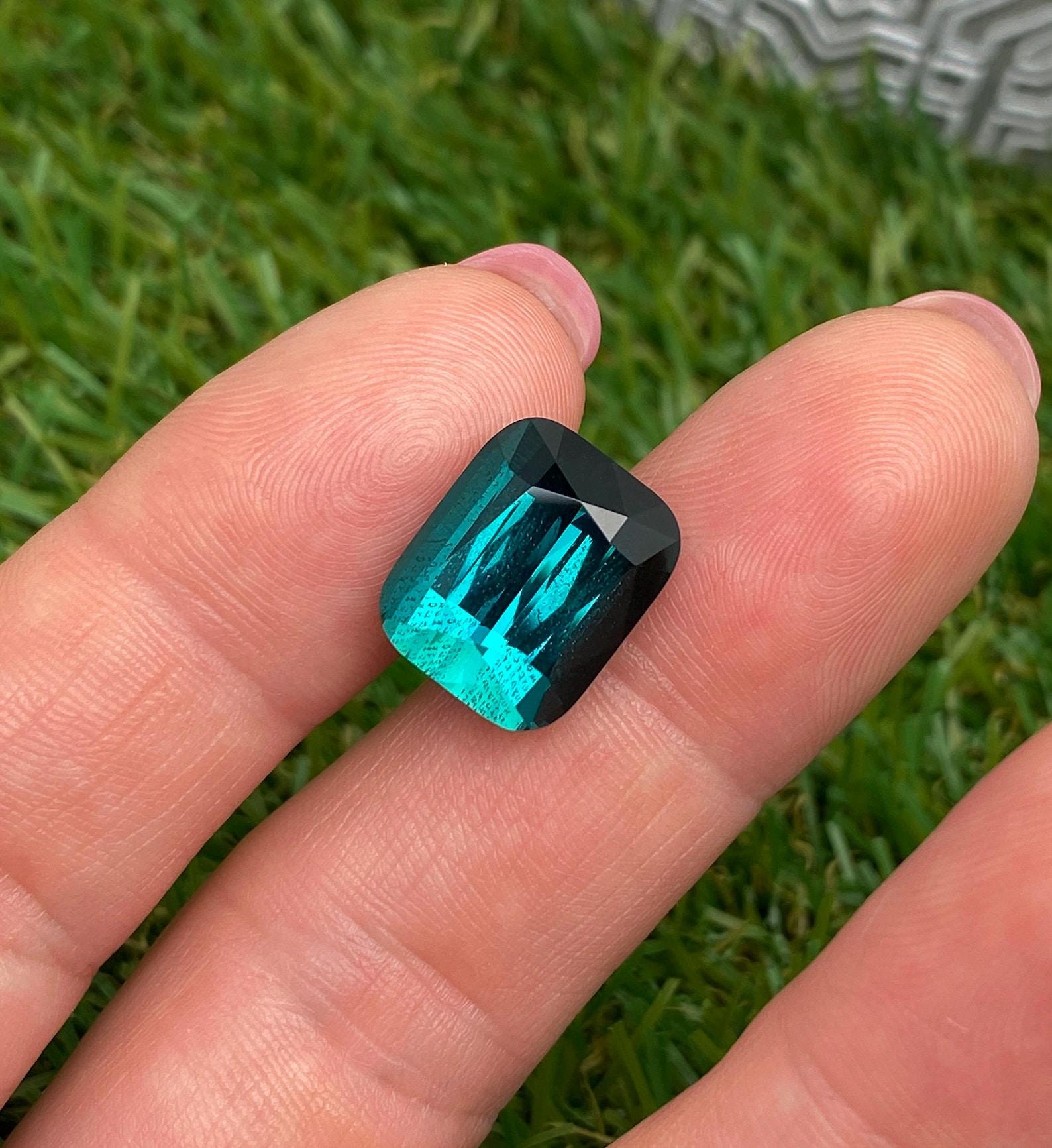 Tourmaline Lagoon 12.80Ct natural gemstone, Cushion cut, Afghanistan, GIA, GFCO For Sale 4