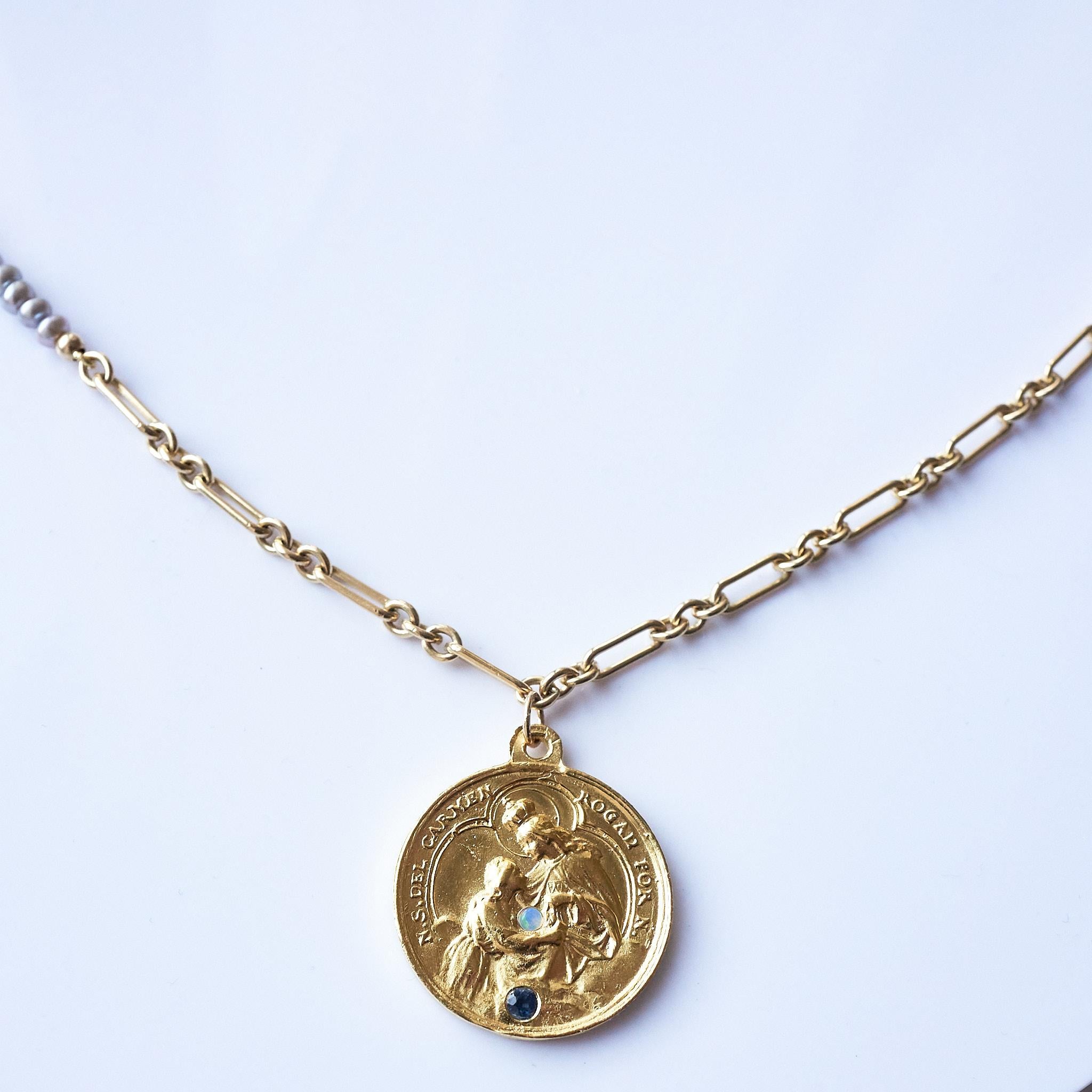 Chaîne collier médaillon en tourmaline, opale, perle d'argent et tanzanite J Dauphin Pour femmes en vente