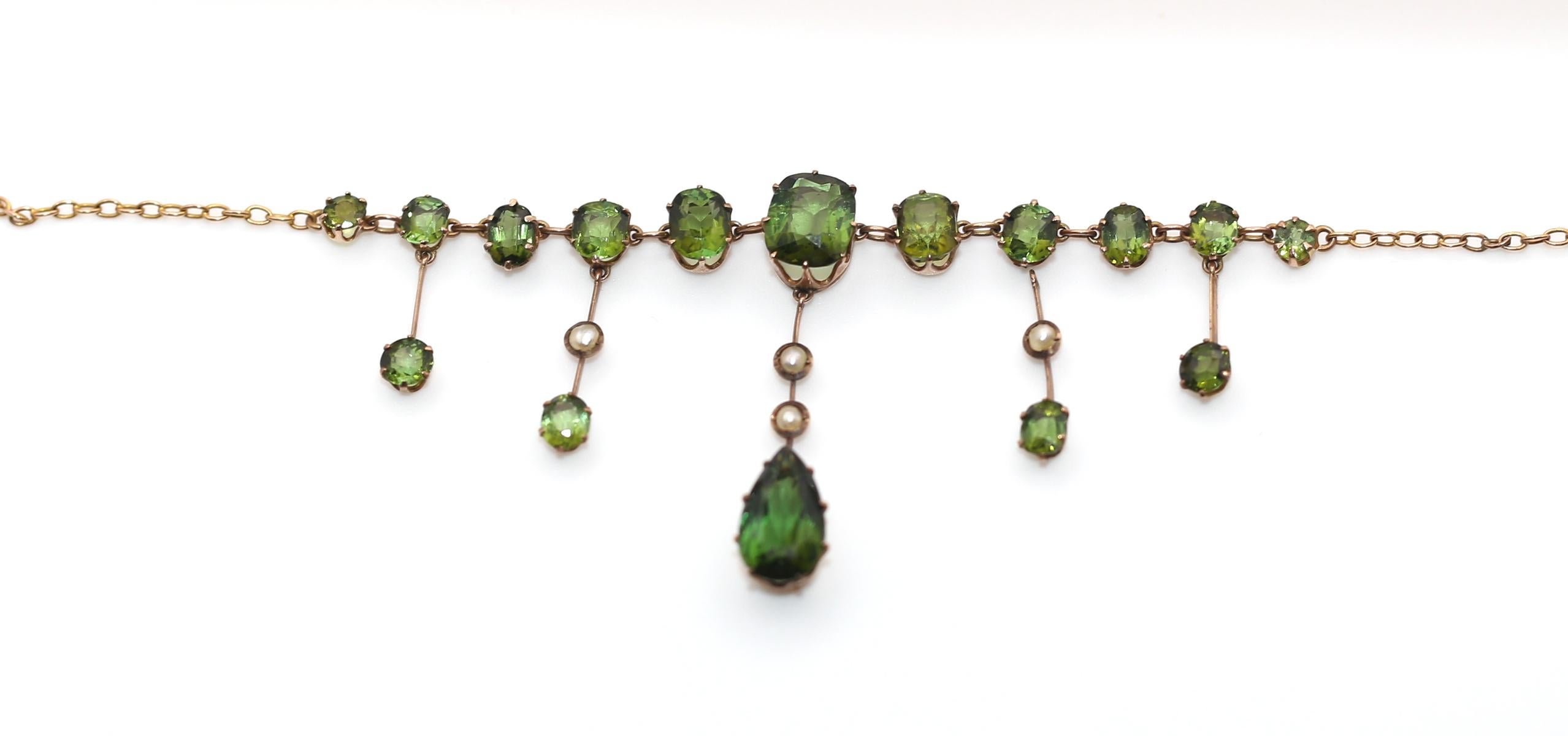 Taille poire Collier à franges en tourmaline et perles en or 9K Britannique, 1900 en vente
