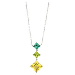 Halskette aus Weißgold mit Turmalin, Peridot und goldenem Beryll und Weißgold von Wagner Preziosen