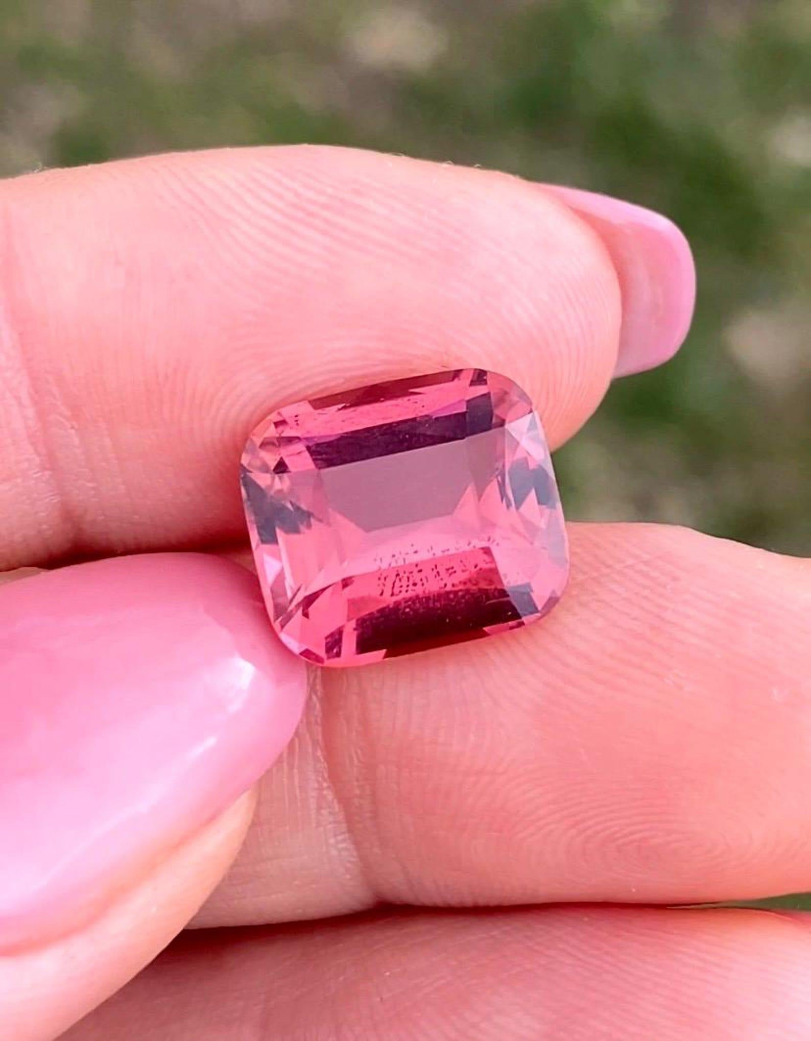 Turmalina rosa 7,06Ct gema natural, talla cojín, Nigeria, certificado GFCO en venta 1