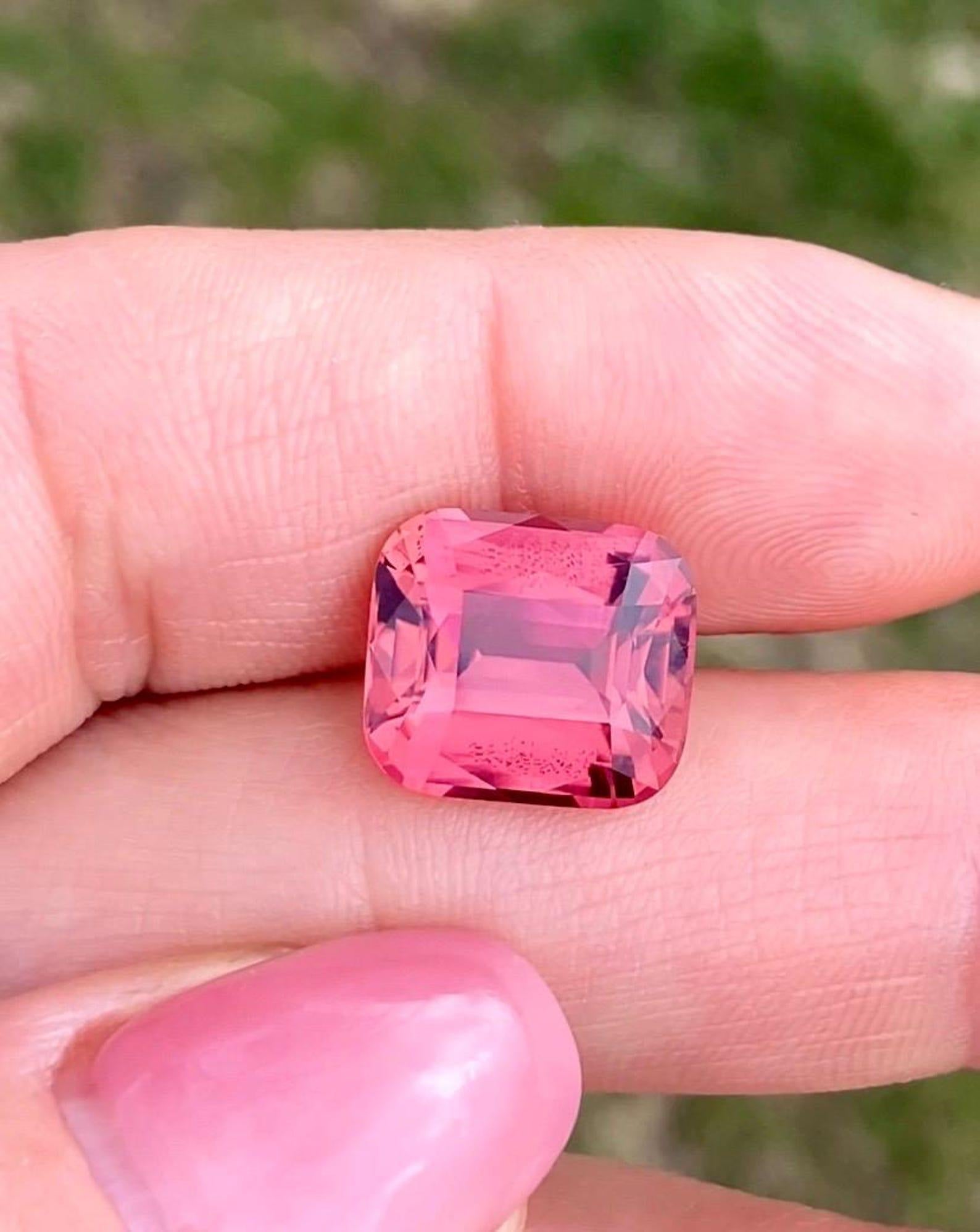 Turmalina rosa 7,06Ct gema natural, talla cojín, Nigeria, certificado GFCO en venta 3